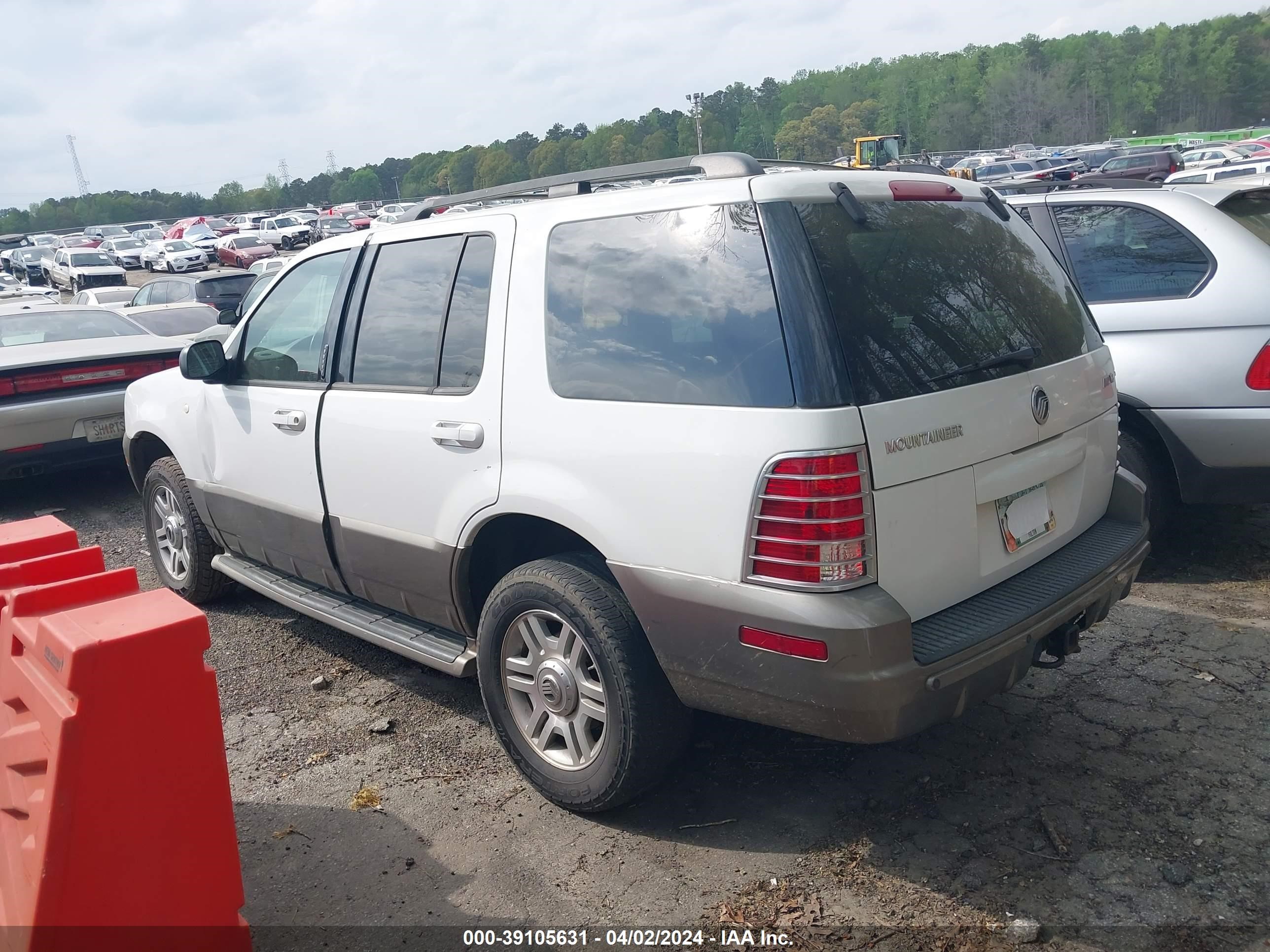 Photo 2 VIN: 4M2DU86W34ZJ34206 - MERCURY MOUNTAINEER 