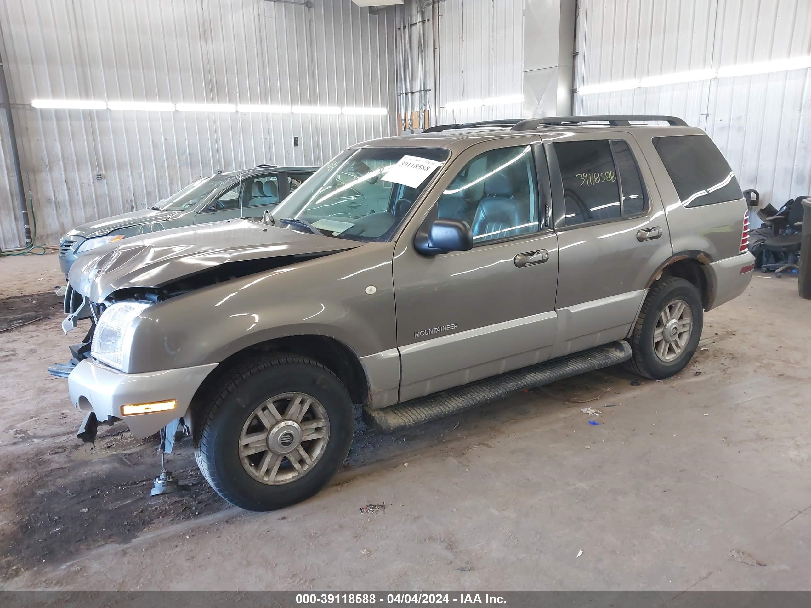 Photo 1 VIN: 4M2DU86W42ZJ15788 - MERCURY MOUNTAINEER 