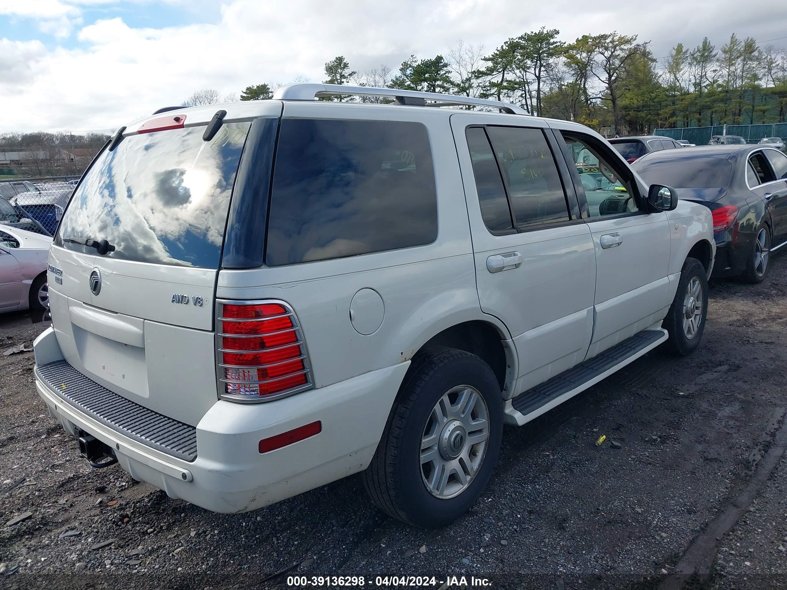 Photo 3 VIN: 4M2DU86W84ZJ39434 - MERCURY MOUNTAINEER 