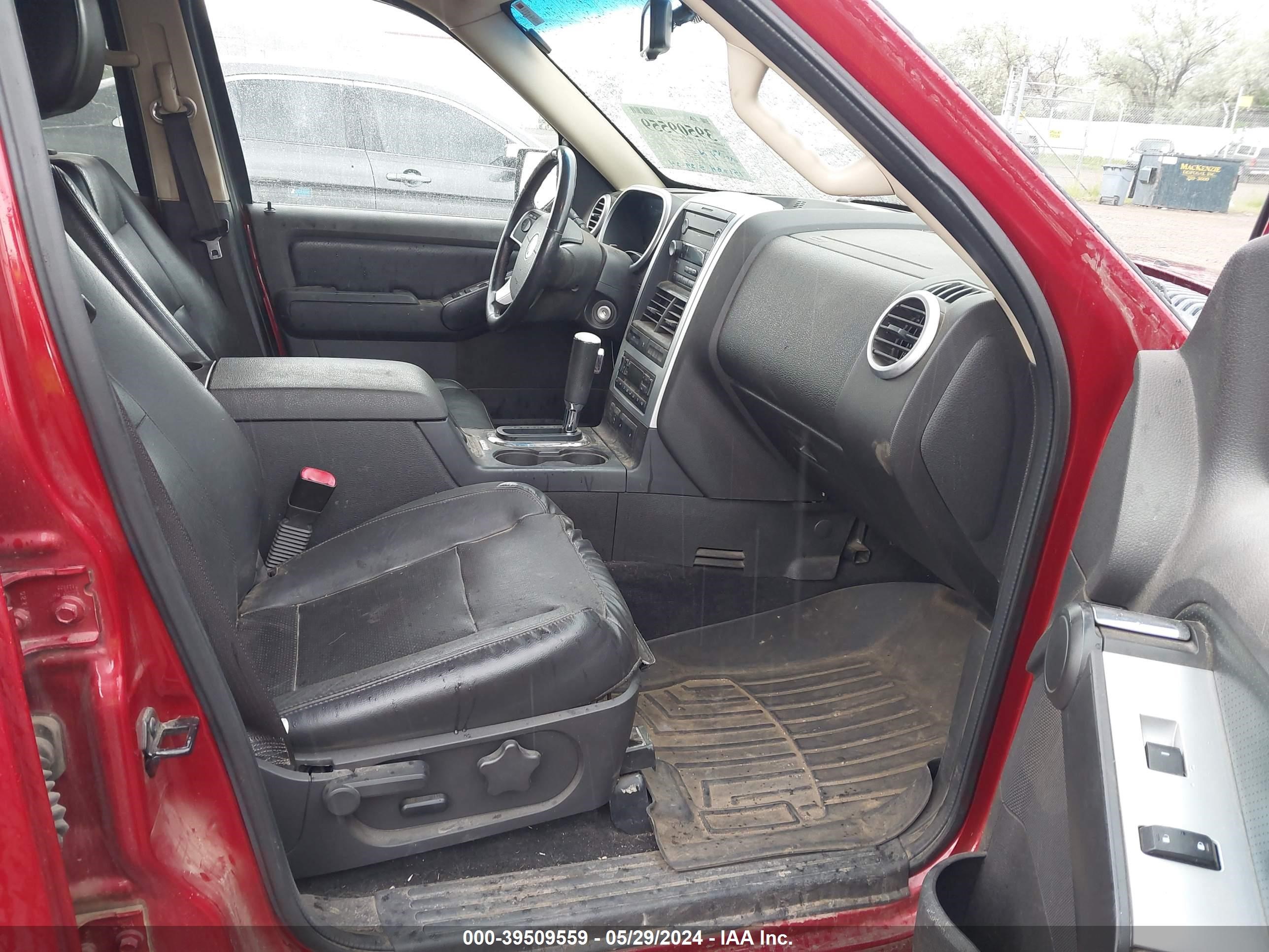 Photo 4 VIN: 4M2EN4HE3AUJ05599 - MERCURY MOUNTAINEER 