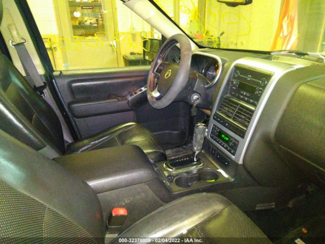 Photo 4 VIN: 4M2EN4JE2AUJ00906 - MERCURY MOUNTAINEER 