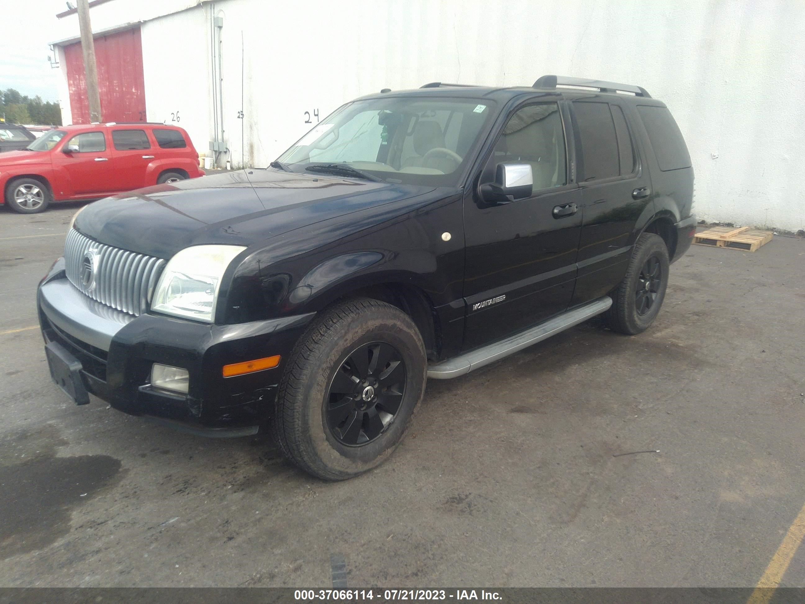 Photo 1 VIN: 4M2EN4JE3AUJ02227 - MERCURY MOUNTAINEER 