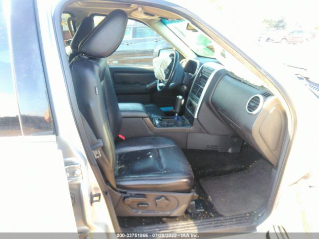 Photo 4 VIN: 4M2EN4JE4AUJ04035 - MERCURY MOUNTAINEER 