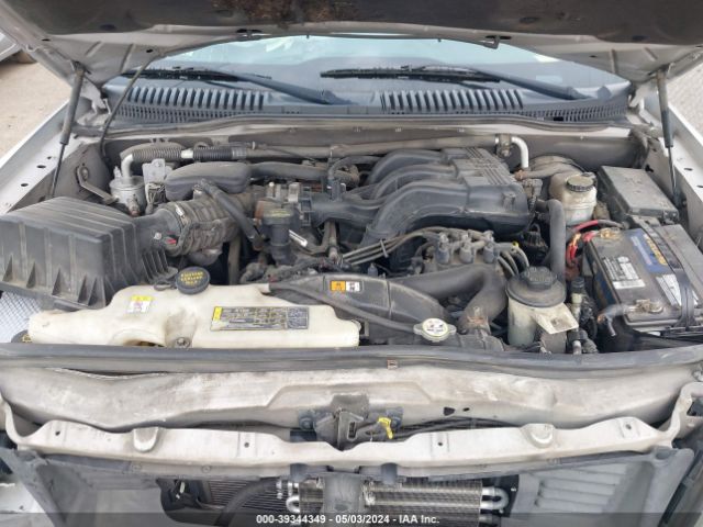 Photo 9 VIN: 4M2EN4JE7AUJ04174 - MERCURY MOUNTAINEER 