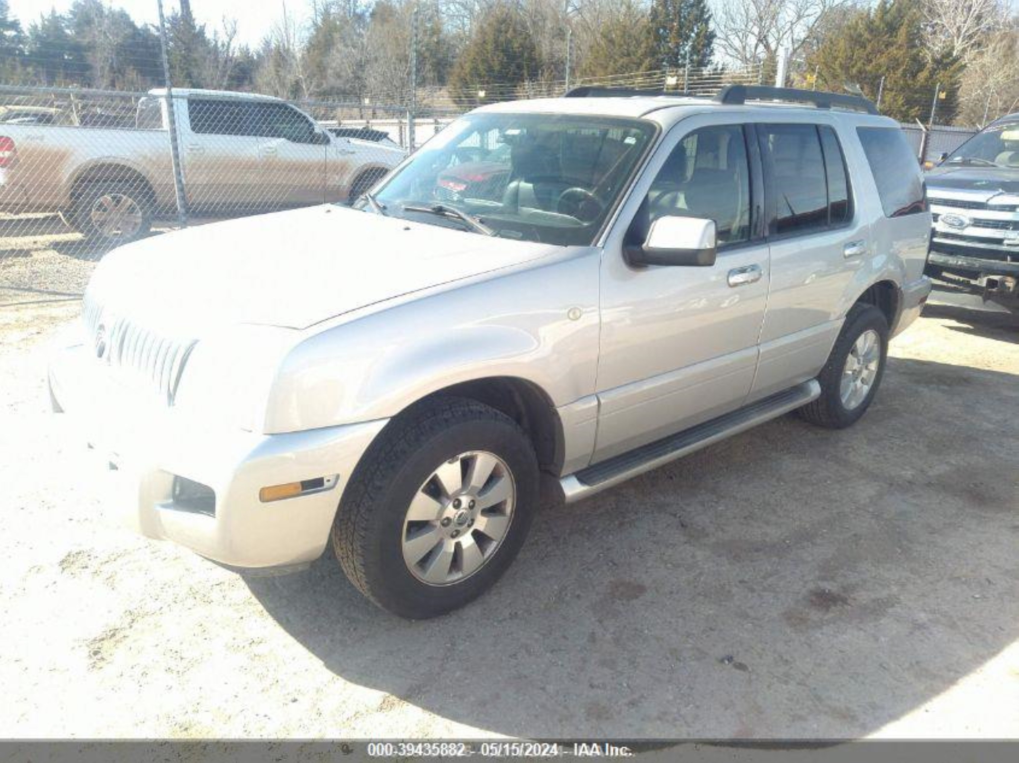 Photo 2 VIN: 4M2EU37E66UJ18465 - MERCURY MOUNTAINEER 