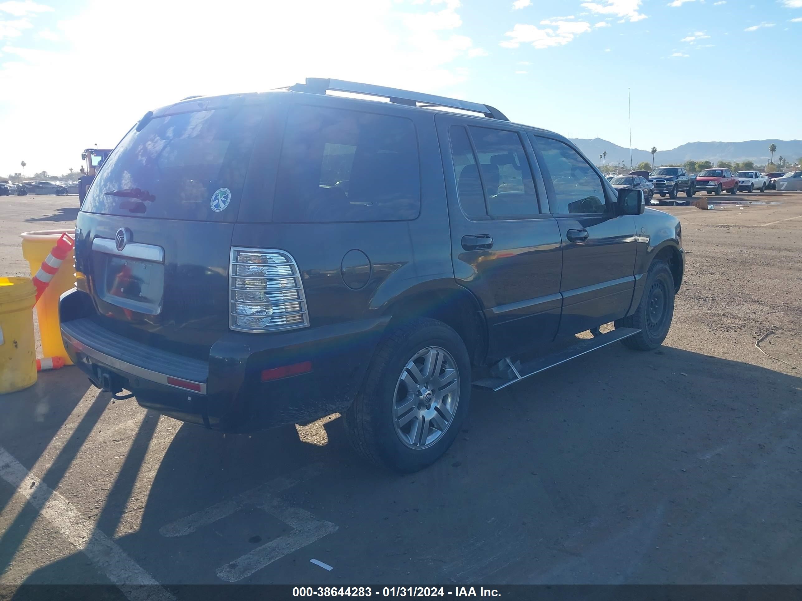 Photo 3 VIN: 4M2EU38818UJ09782 - MERCURY MOUNTAINEER 