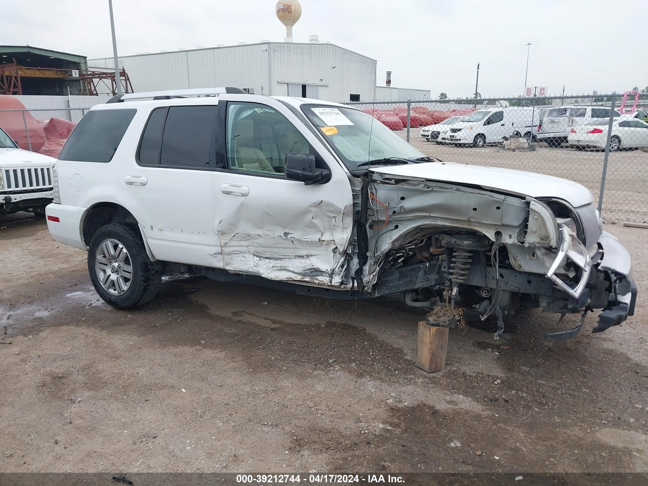 Photo 13 VIN: 4M2EU38897UJ11715 - MERCURY MOUNTAINEER 