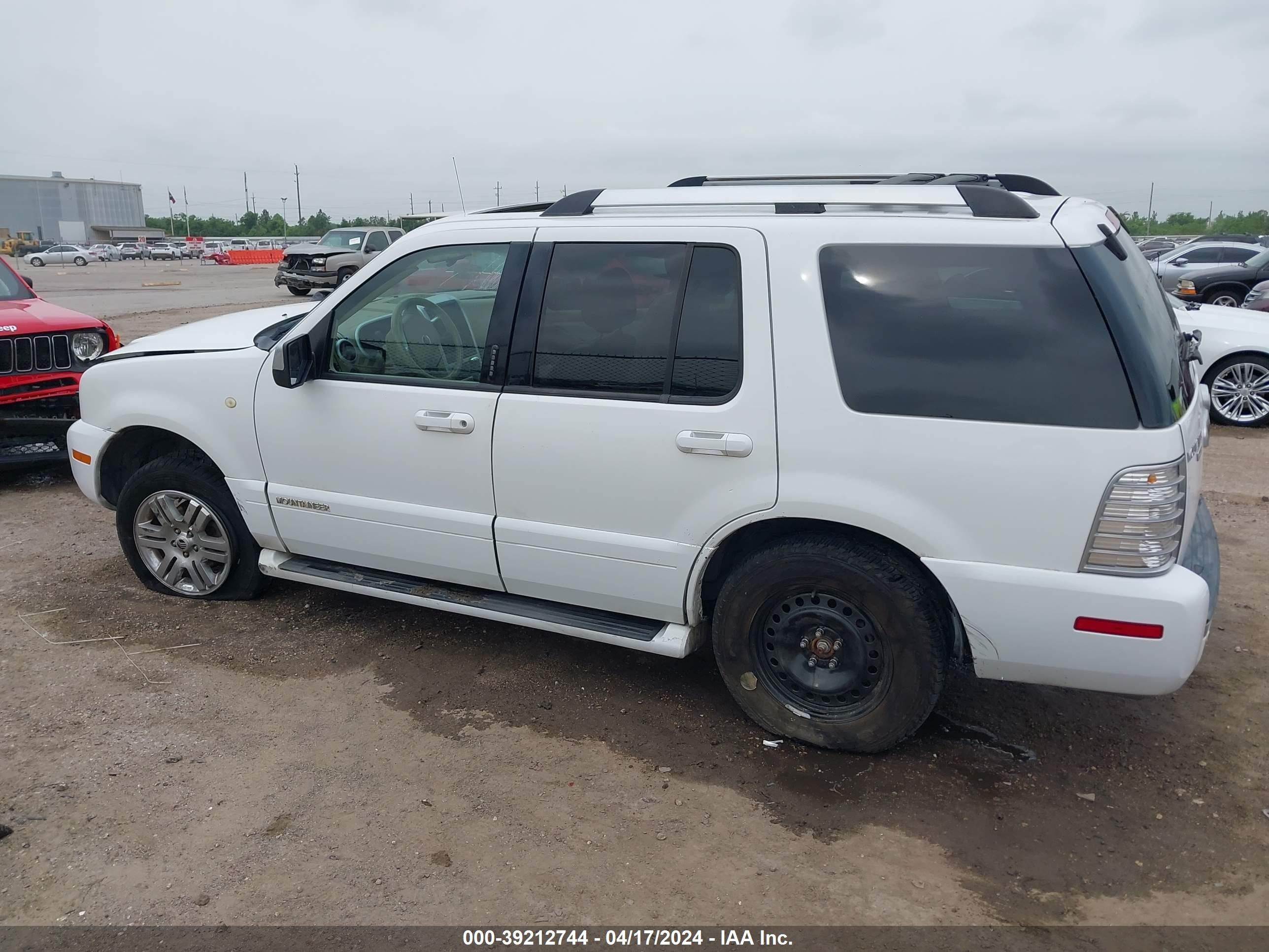 Photo 14 VIN: 4M2EU38897UJ11715 - MERCURY MOUNTAINEER 