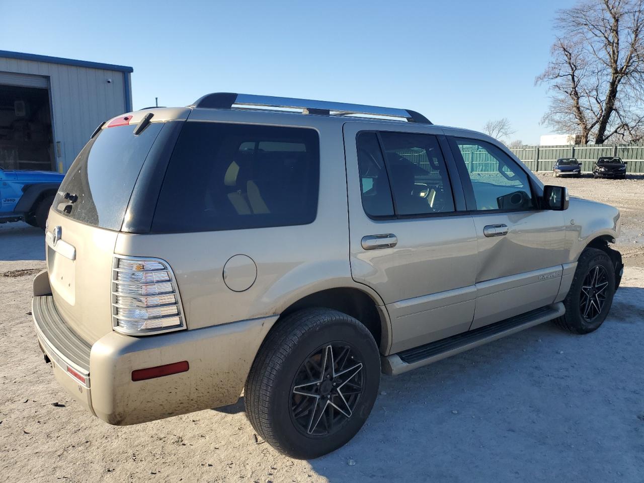 Photo 2 VIN: 4M2EU38E27UJ10444 - MERCURY MOUNTAINEER 