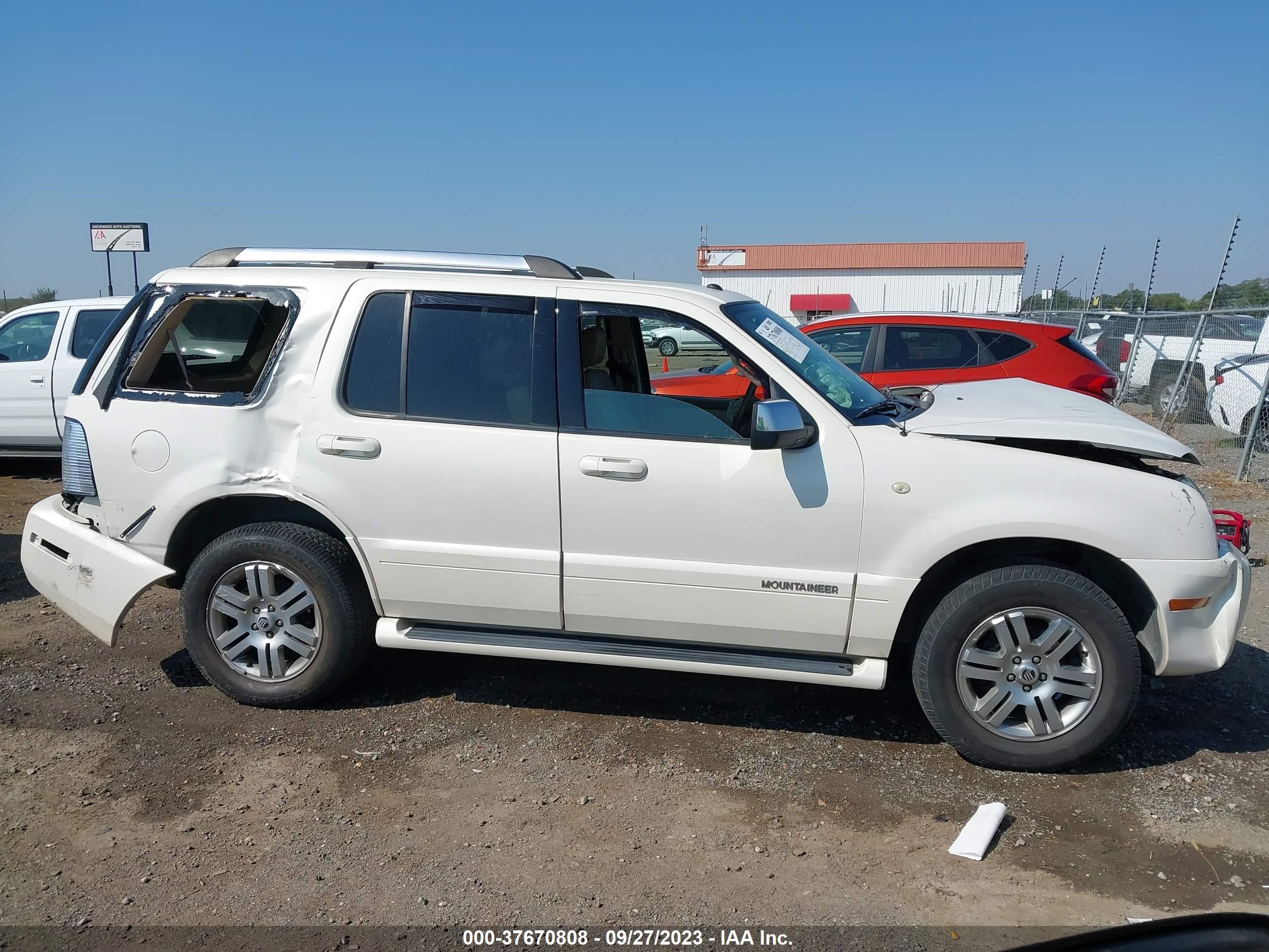 Photo 12 VIN: 4M2EU38E77UJ14781 - MERCURY MOUNTAINEER 