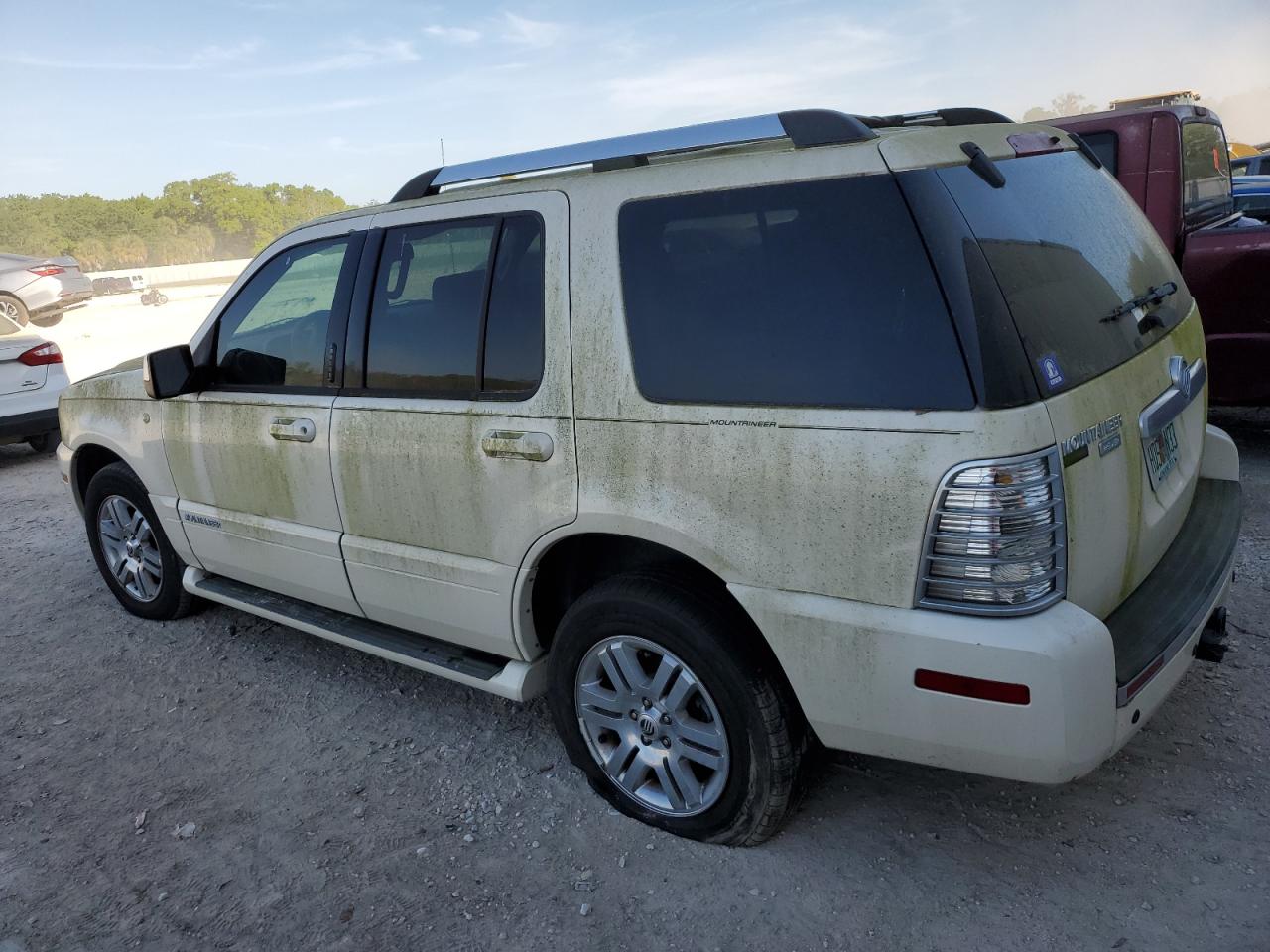 Photo 1 VIN: 4M2EU38E88UJ09994 - MERCURY MOUNTAINEER 