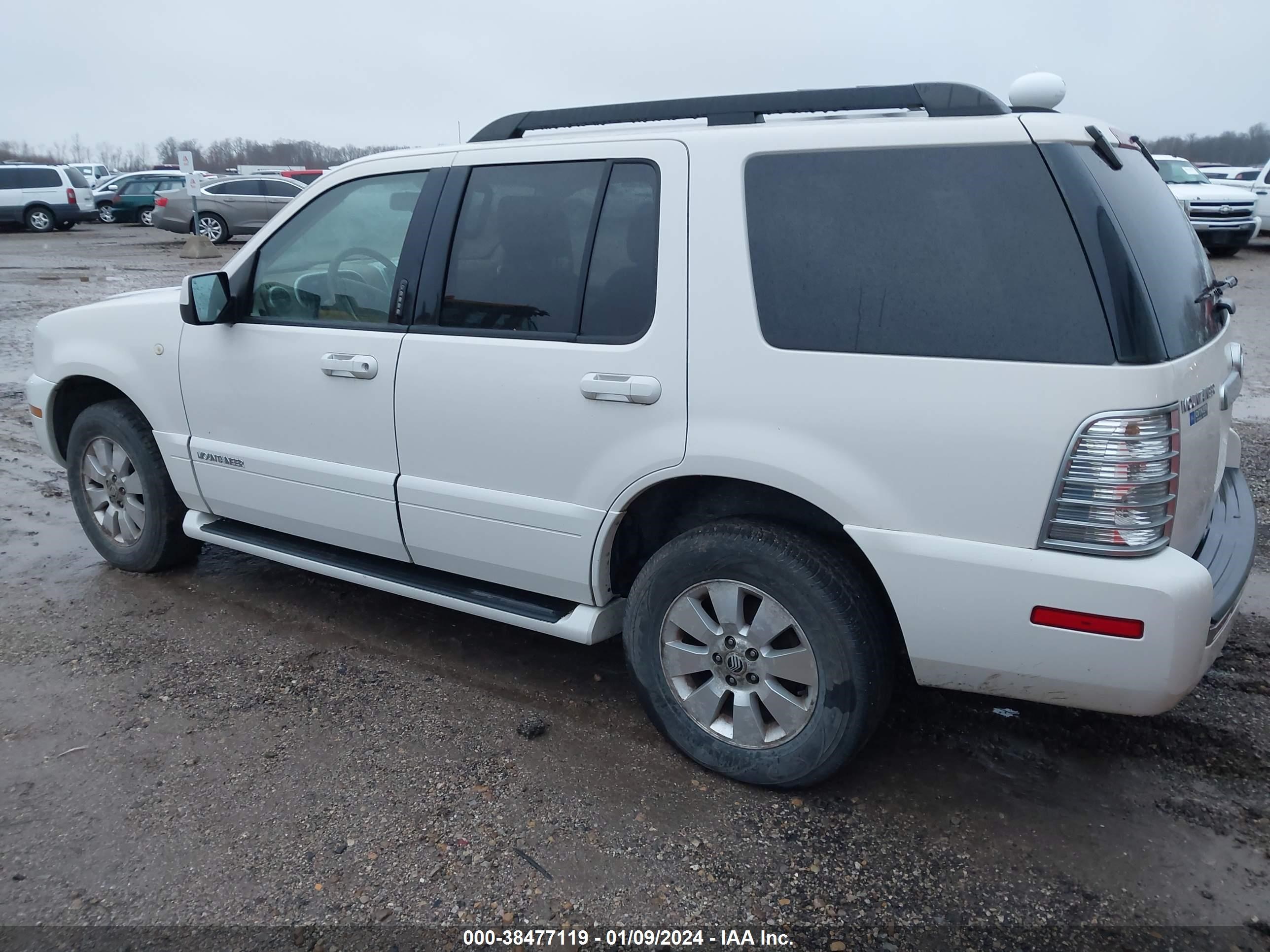 Photo 2 VIN: 4M2EU47E08UJ08958 - MERCURY MOUNTAINEER 