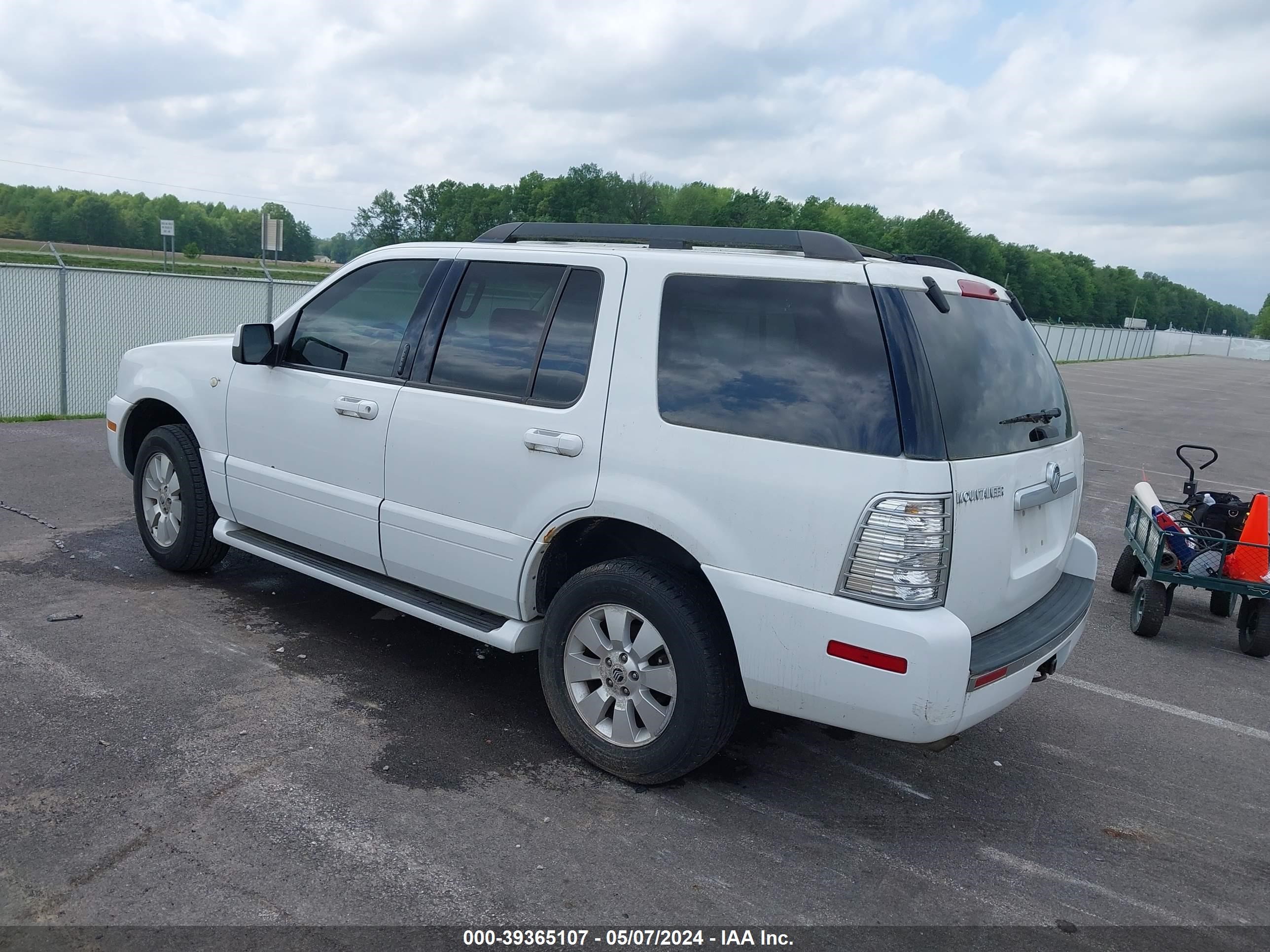 Photo 2 VIN: 4M2EU47E464J25775 - MERCURY MOUNTAINEER 