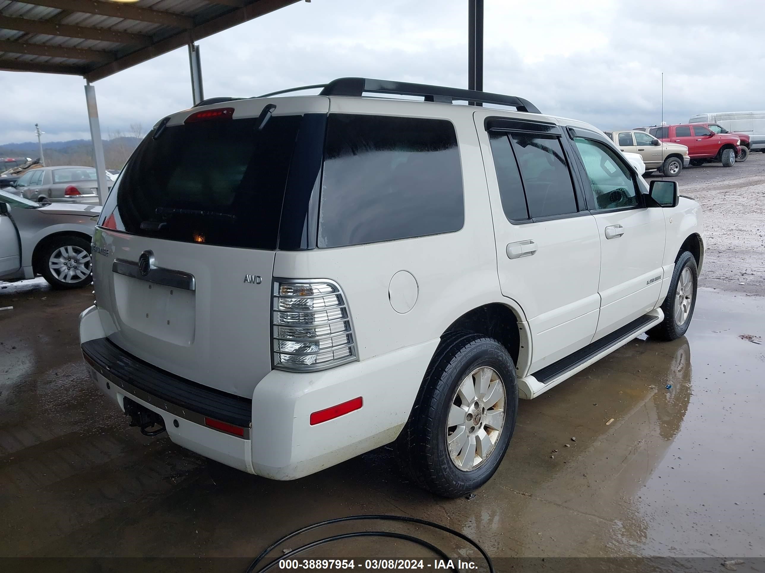 Photo 3 VIN: 4M2EU47E48UJ13841 - MERCURY MOUNTAINEER 