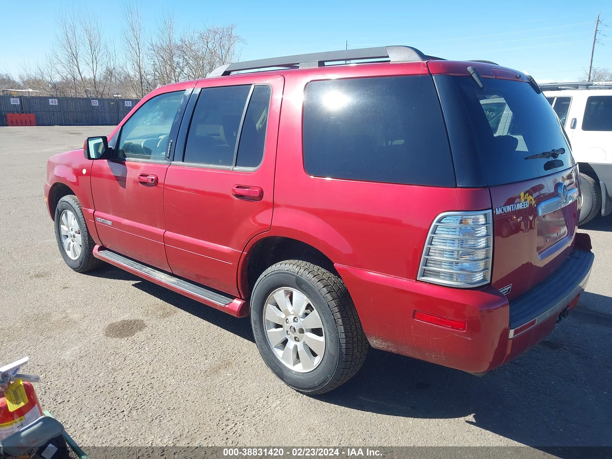 Photo 2 VIN: 4M2EU47EX7UJ20047 - MERCURY MOUNTAINEER 