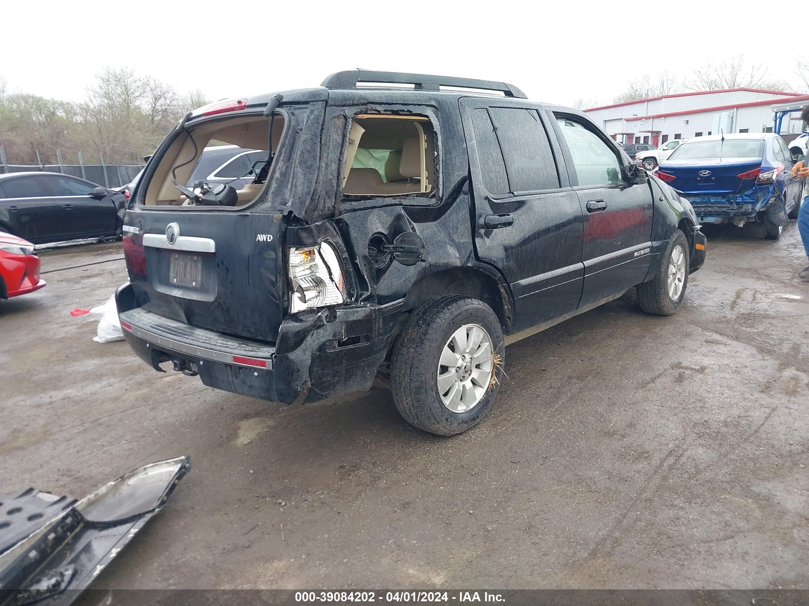 Photo 3 VIN: 4M2EU47EX8UJ04111 - MERCURY MOUNTAINEER 