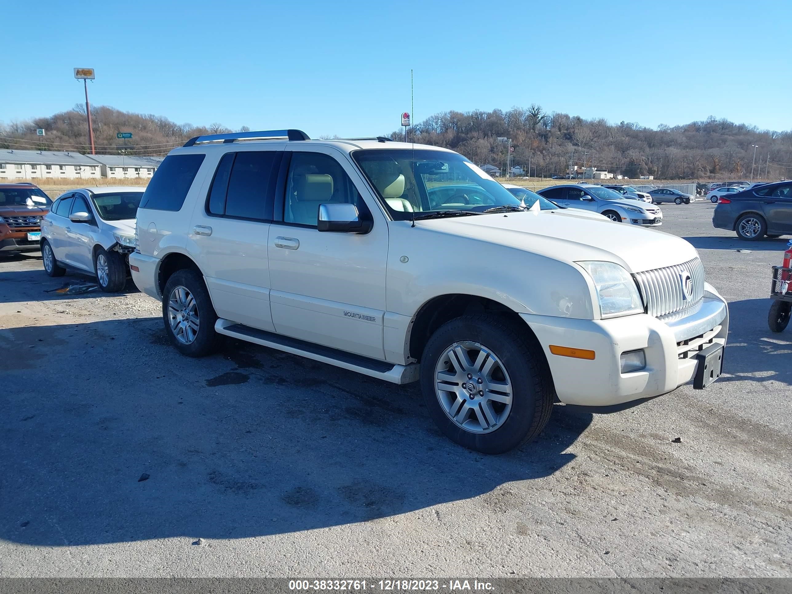 Photo 0 VIN: 4M2EU48807UJ05470 - MERCURY MOUNTAINEER 