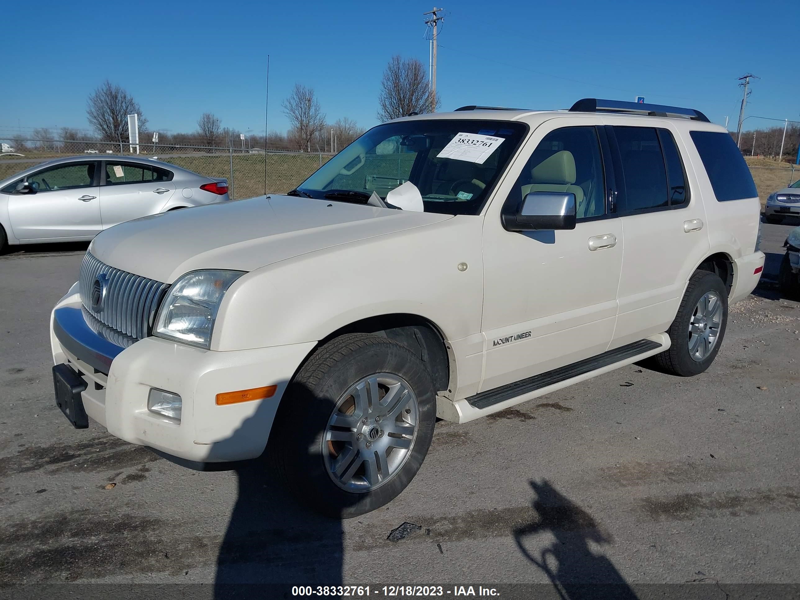 Photo 1 VIN: 4M2EU48807UJ05470 - MERCURY MOUNTAINEER 