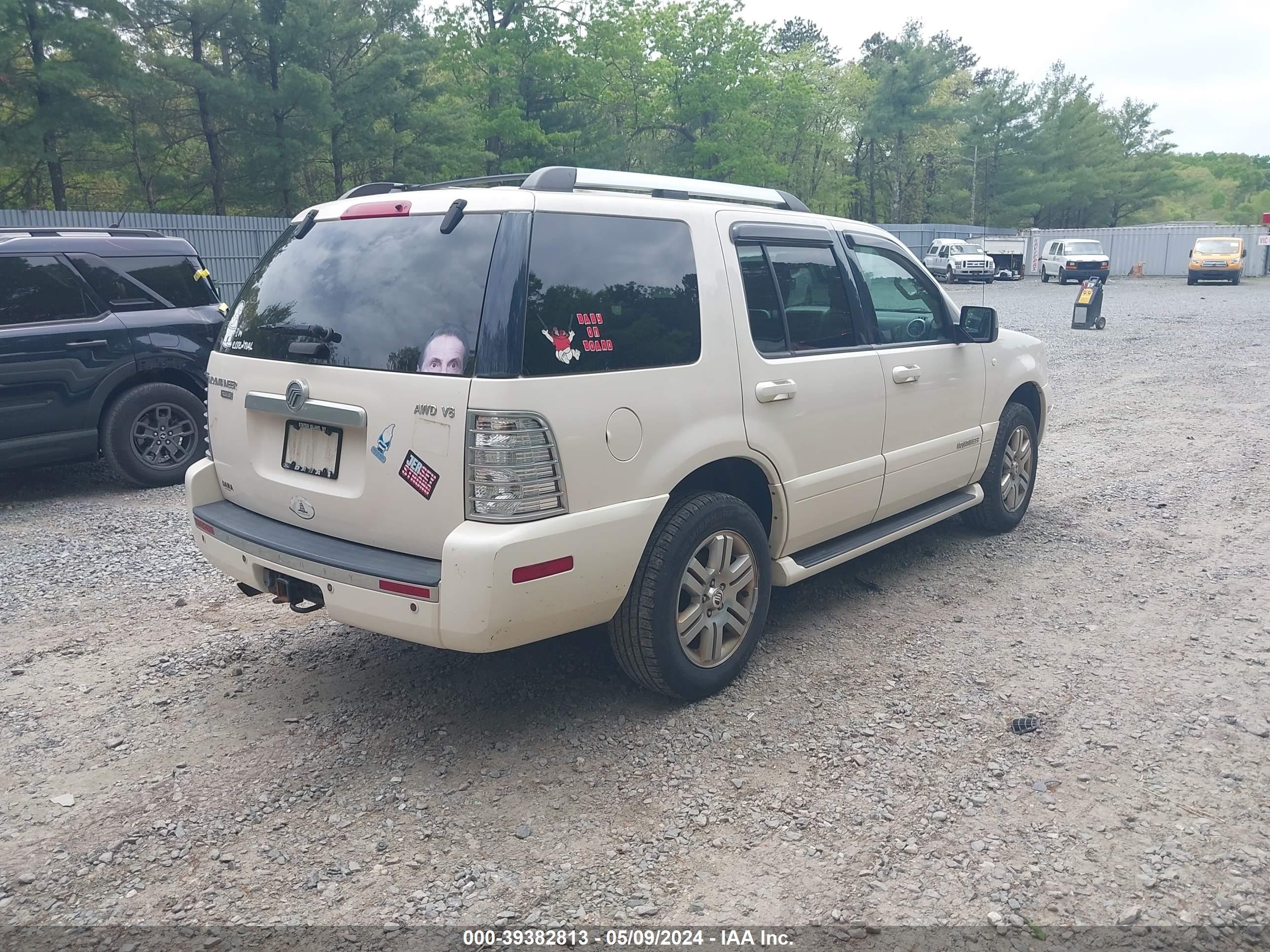 Photo 3 VIN: 4M2EU48828UJ01289 - MERCURY MOUNTAINEER 