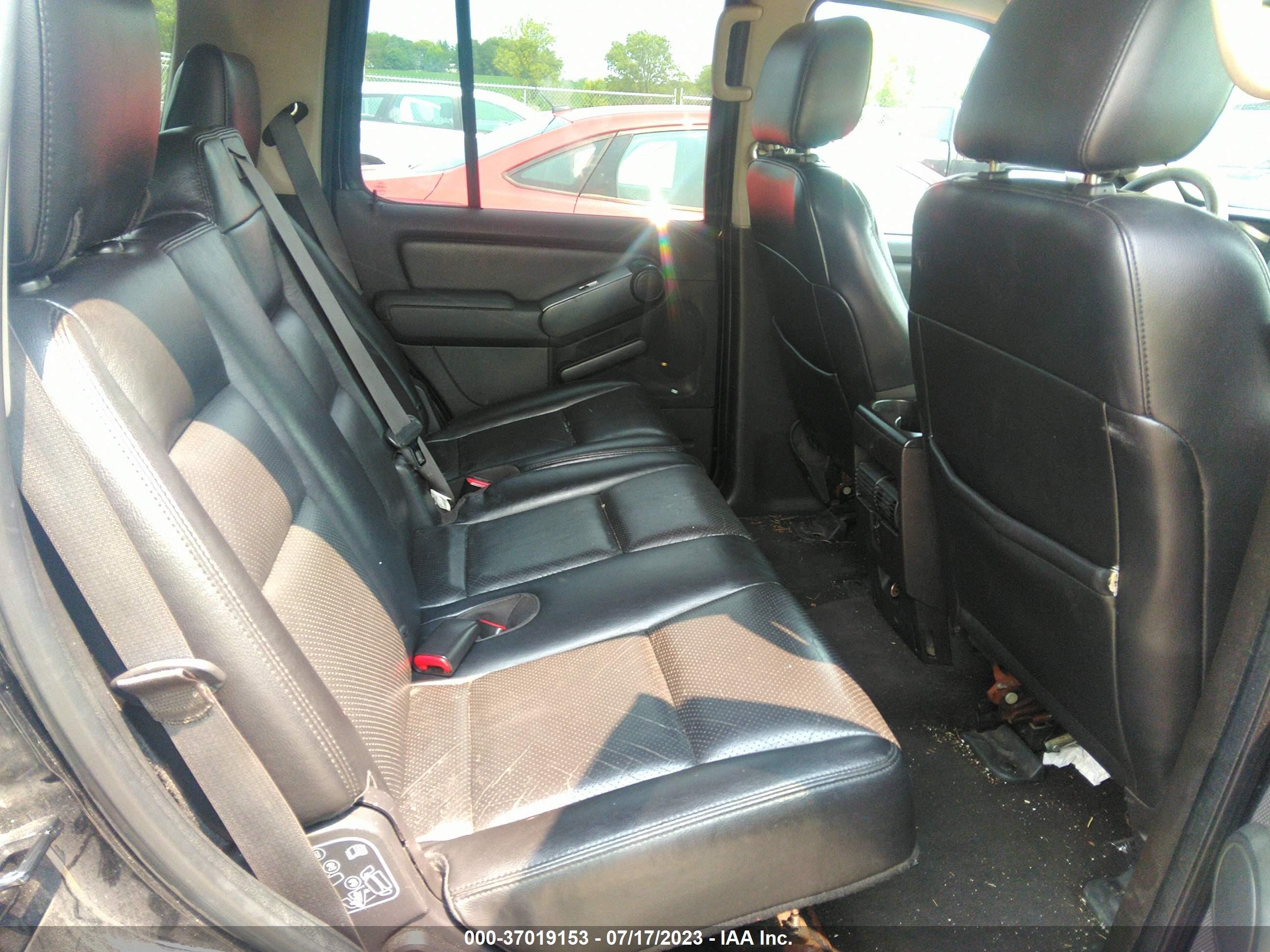 Photo 7 VIN: 4M2EU48838UJ06260 - MERCURY MOUNTAINEER 