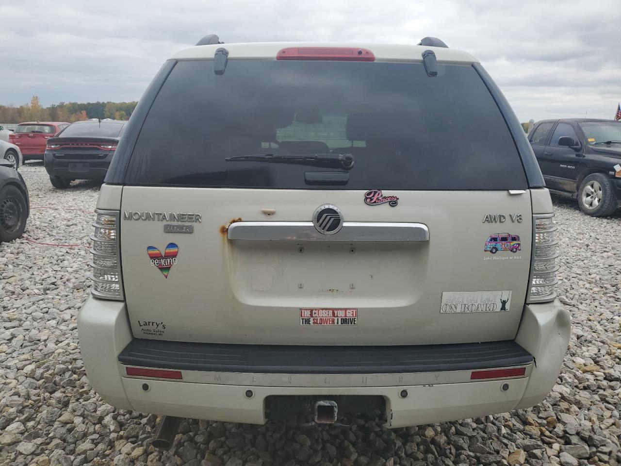 Photo 5 VIN: 4M2EU48856UJ15300 - MERCURY MOUNTAINEER 