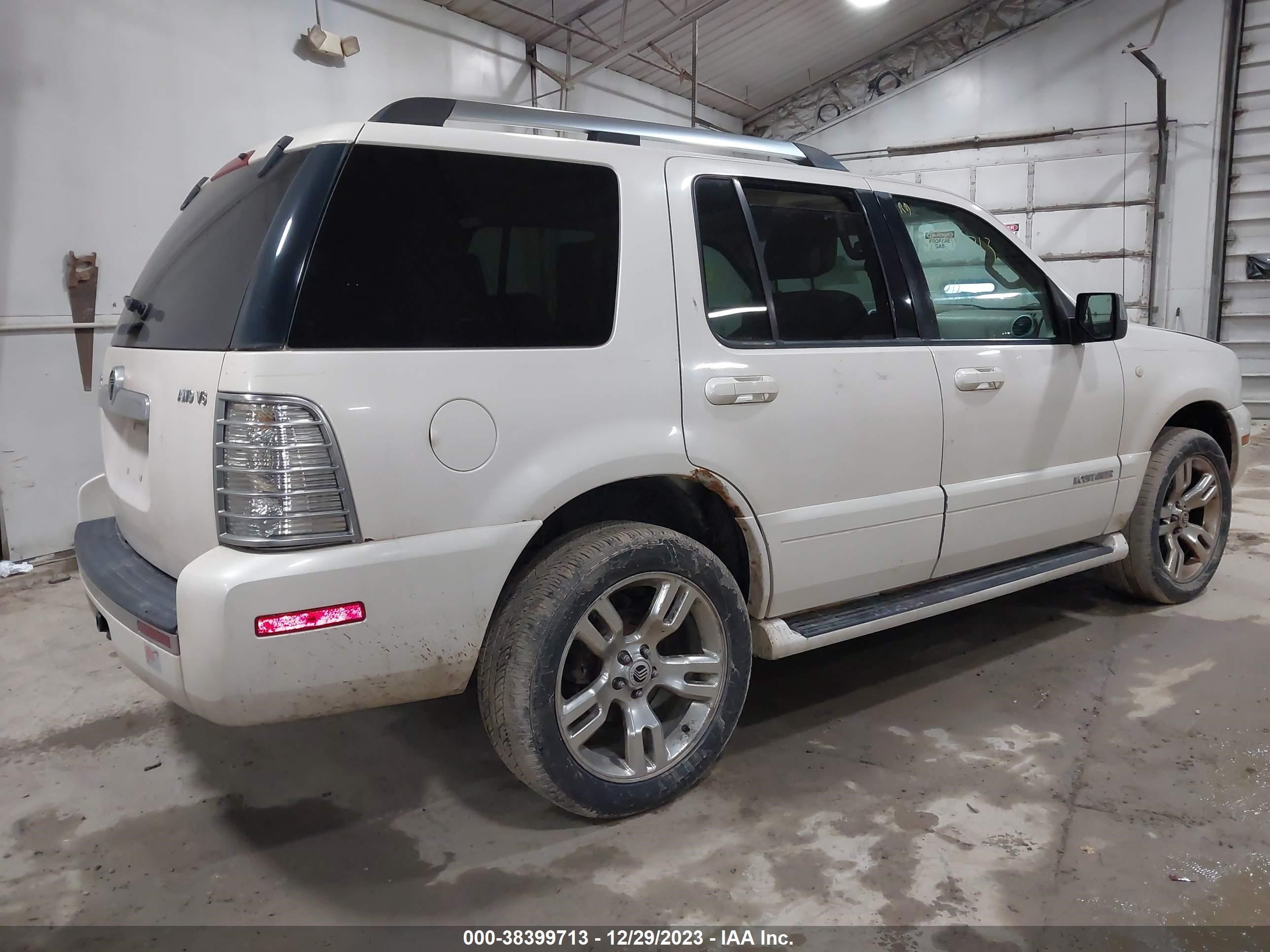 Photo 3 VIN: 4M2EU48858UJ17616 - MERCURY MOUNTAINEER 