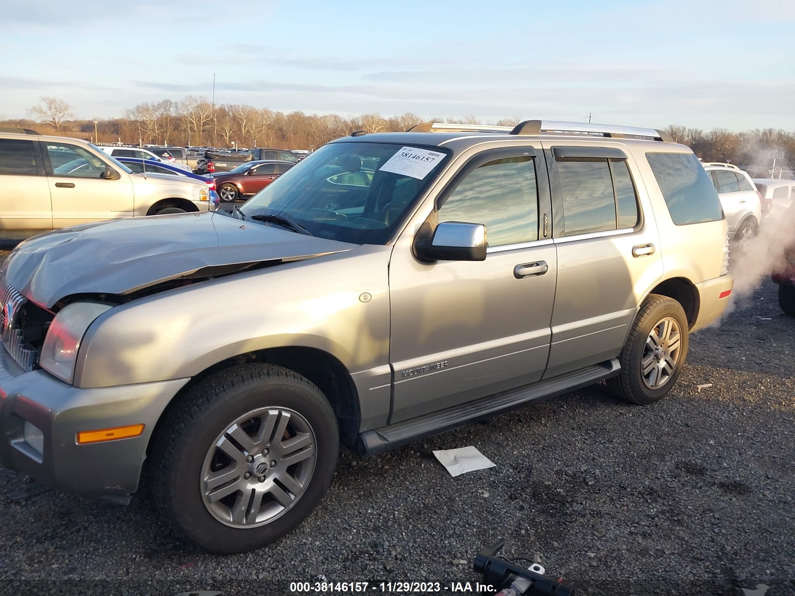 Photo 1 VIN: 4M2EU48868UJ00923 - MERCURY MOUNTAINEER 