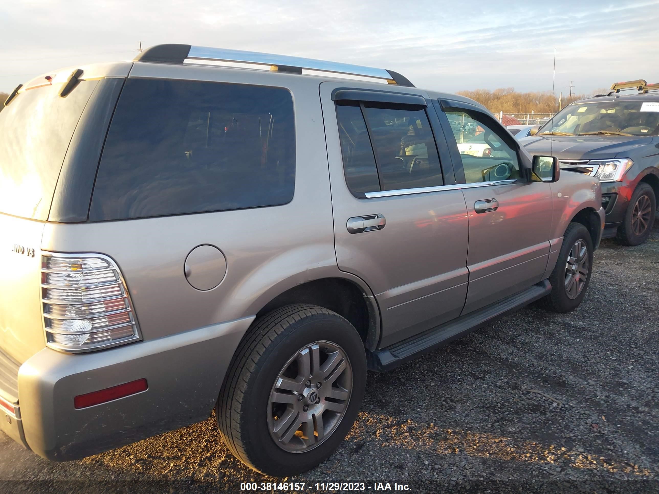 Photo 3 VIN: 4M2EU48868UJ00923 - MERCURY MOUNTAINEER 