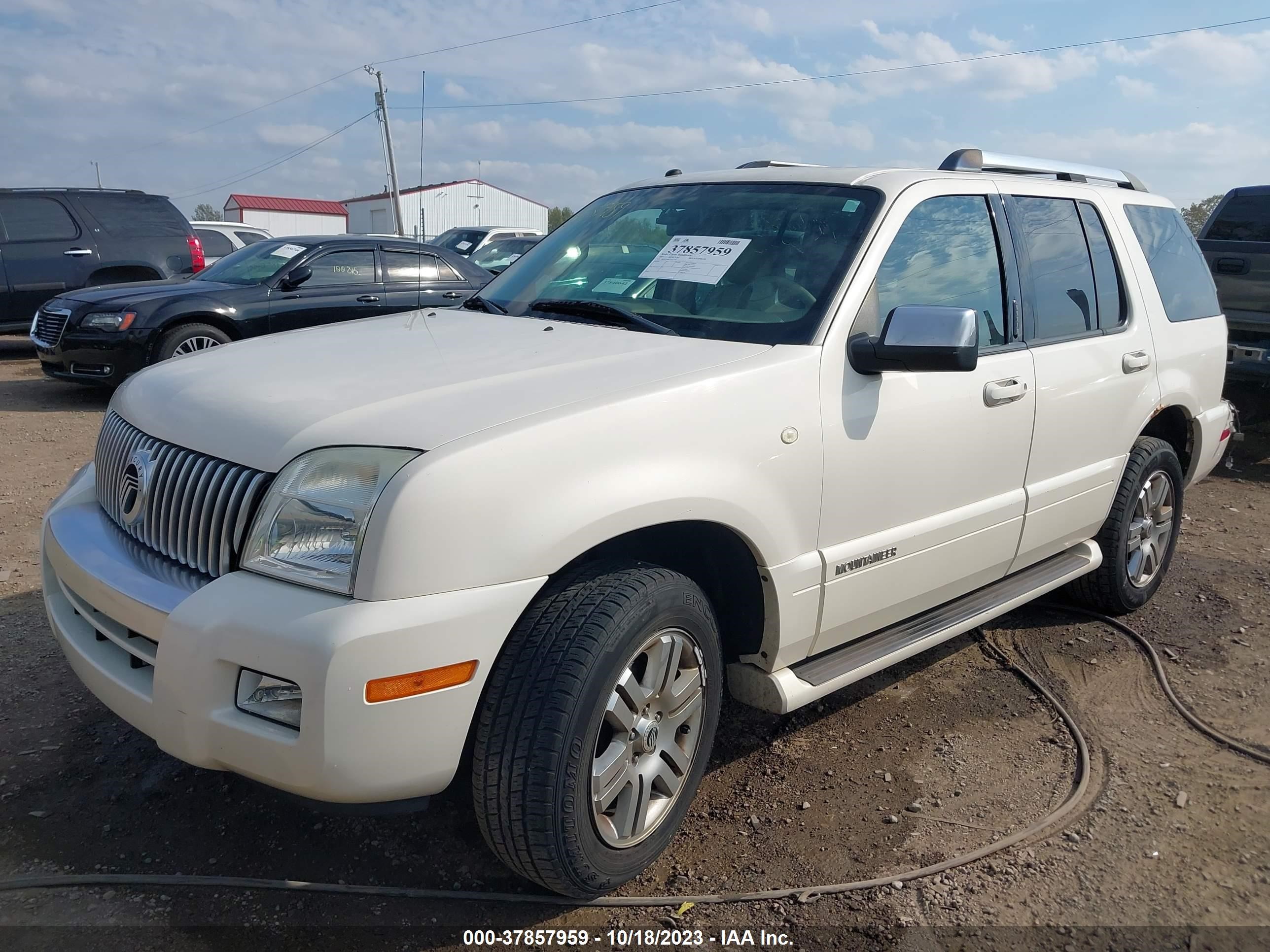 Photo 1 VIN: 4M2EU48877UJ12951 - MERCURY MOUNTAINEER 