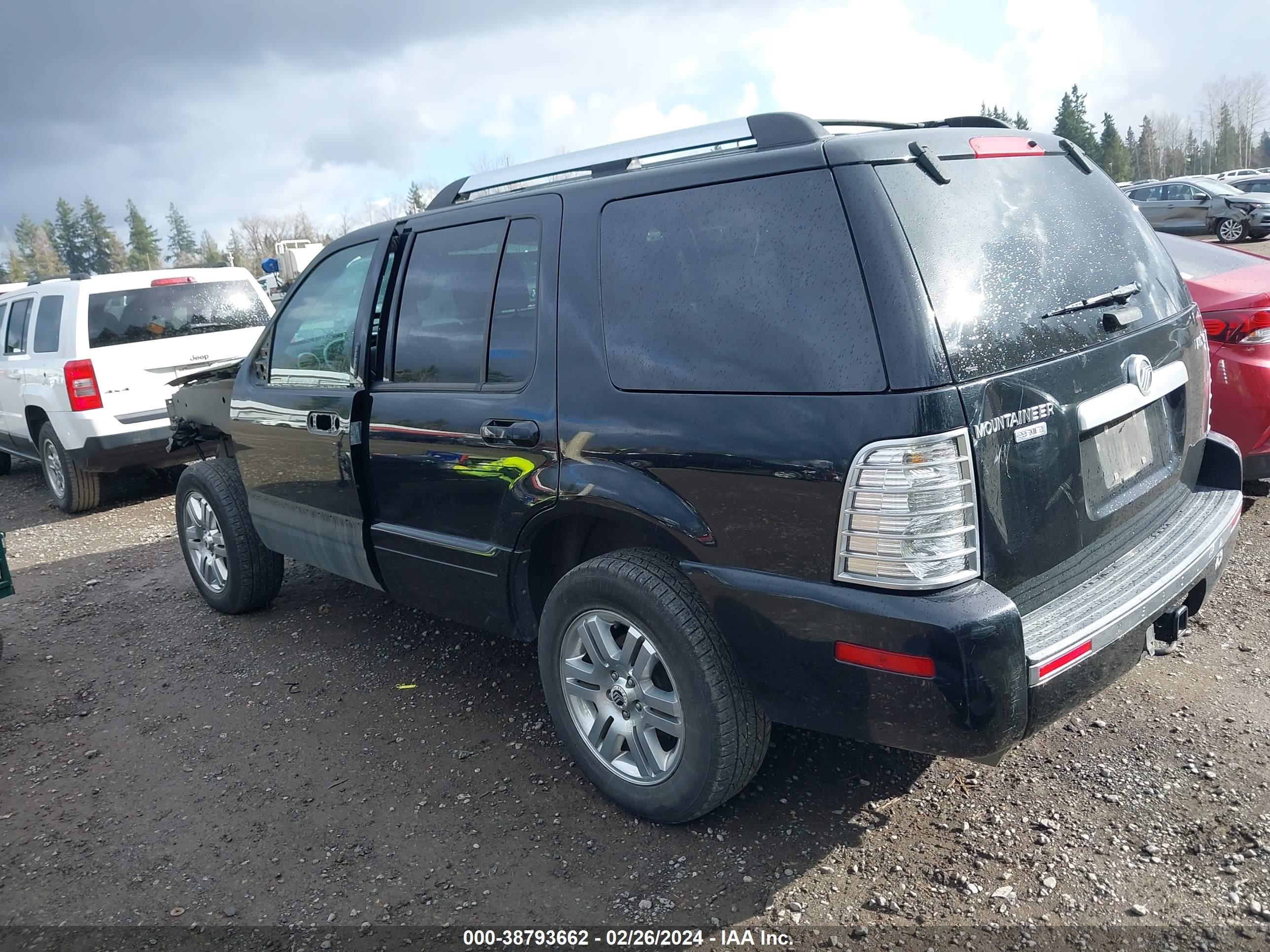 Photo 2 VIN: 4M2EU48888UJ00566 - MERCURY MOUNTAINEER 