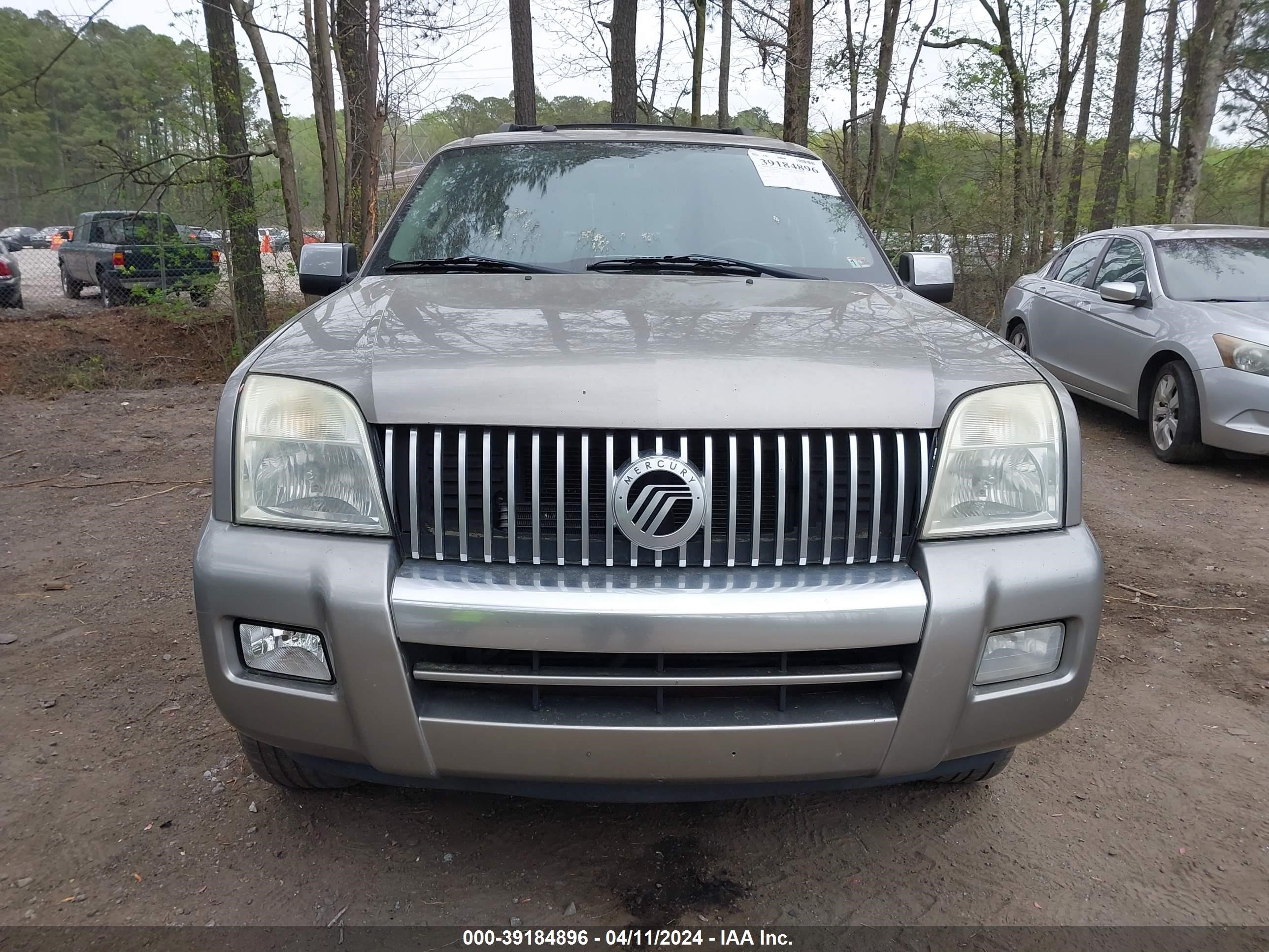 Photo 11 VIN: 4M2EU48E18UJ10135 - MERCURY MOUNTAINEER 