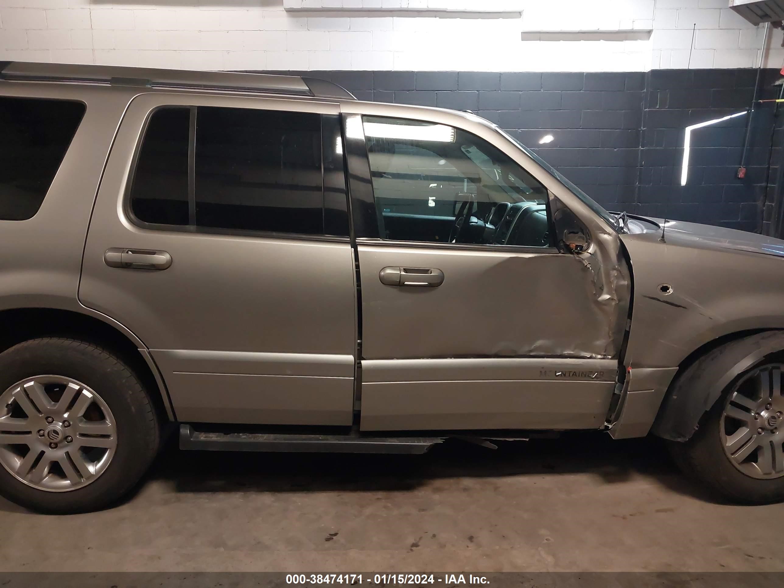 Photo 12 VIN: 4M2EU48E38UJ14381 - MERCURY MOUNTAINEER 