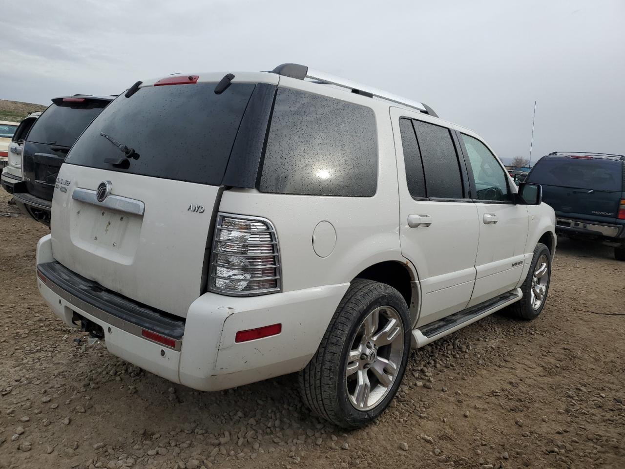 Photo 2 VIN: 4M2EU48E78UJ16229 - MERCURY MOUNTAINEER 