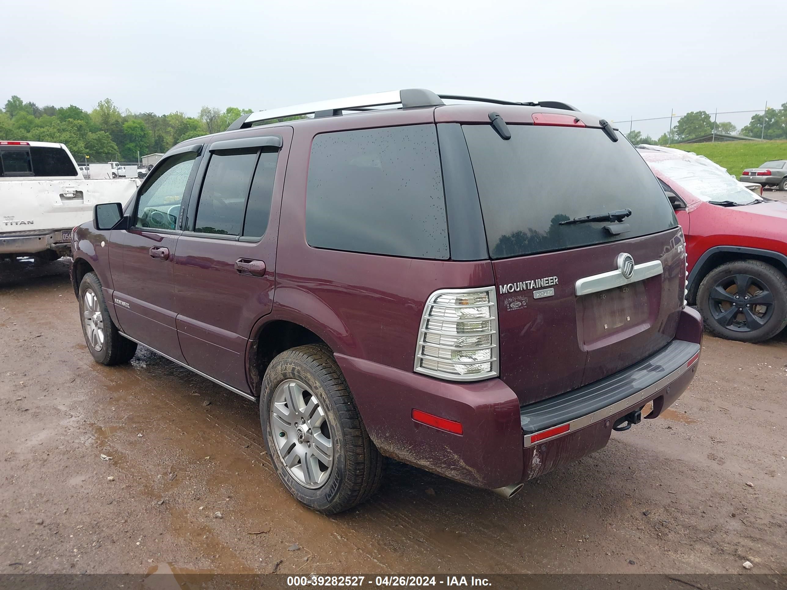 Photo 2 VIN: 4M2EU48EX8UJ01689 - MERCURY MOUNTAINEER 