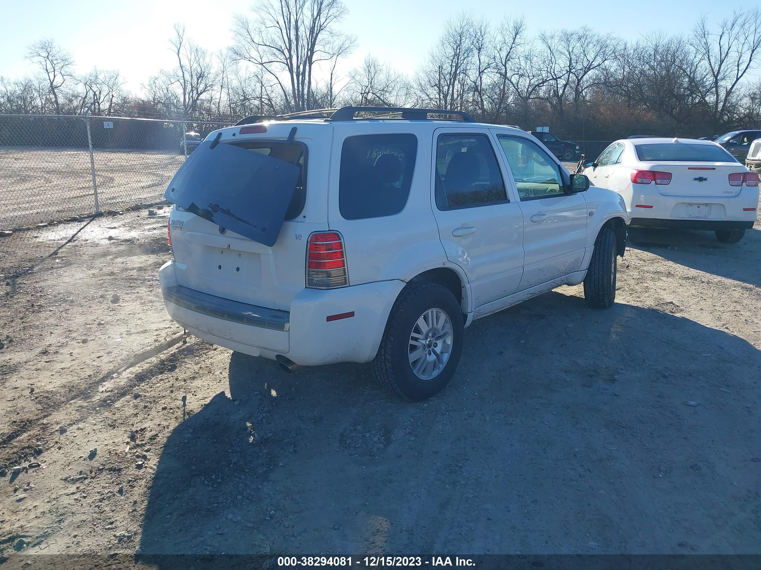 Photo 3 VIN: 4M2YU56176DJ07644 - MERCURY MARINER 