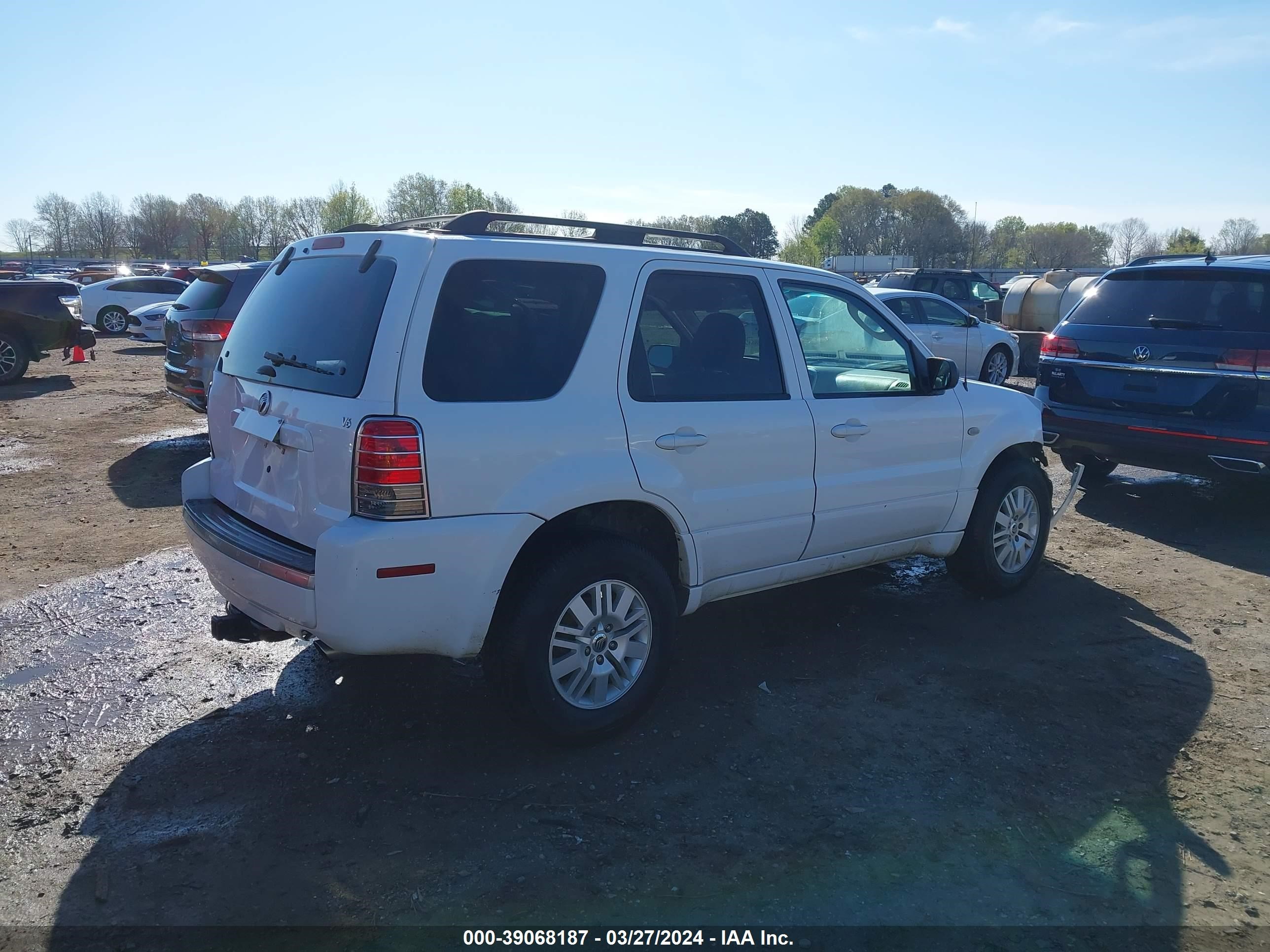 Photo 3 VIN: 4M2YU56196KJ12680 - MERCURY MARINER 