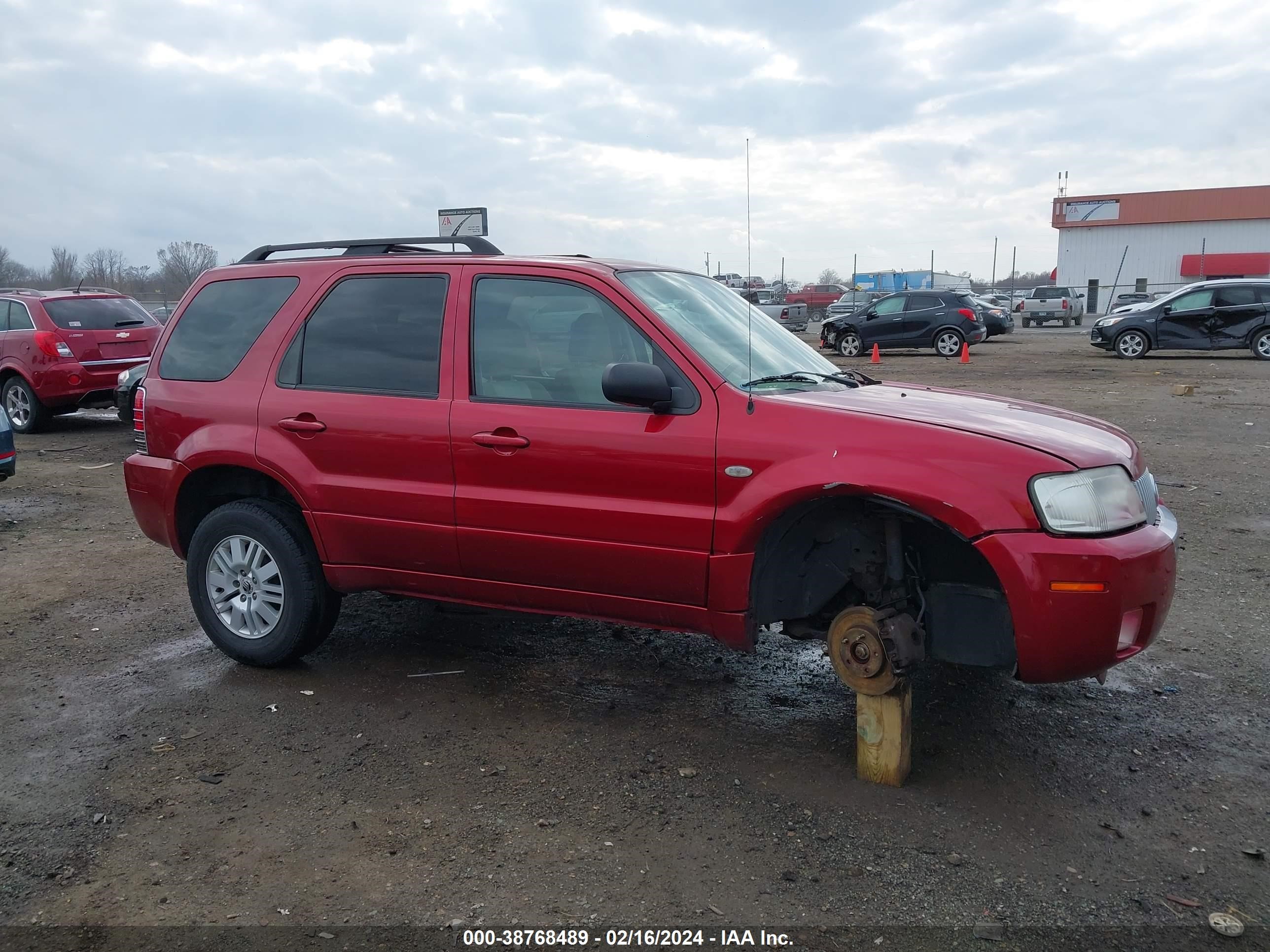 Photo 12 VIN: 4M2YU561X5DJ05899 - MERCURY MARINER 