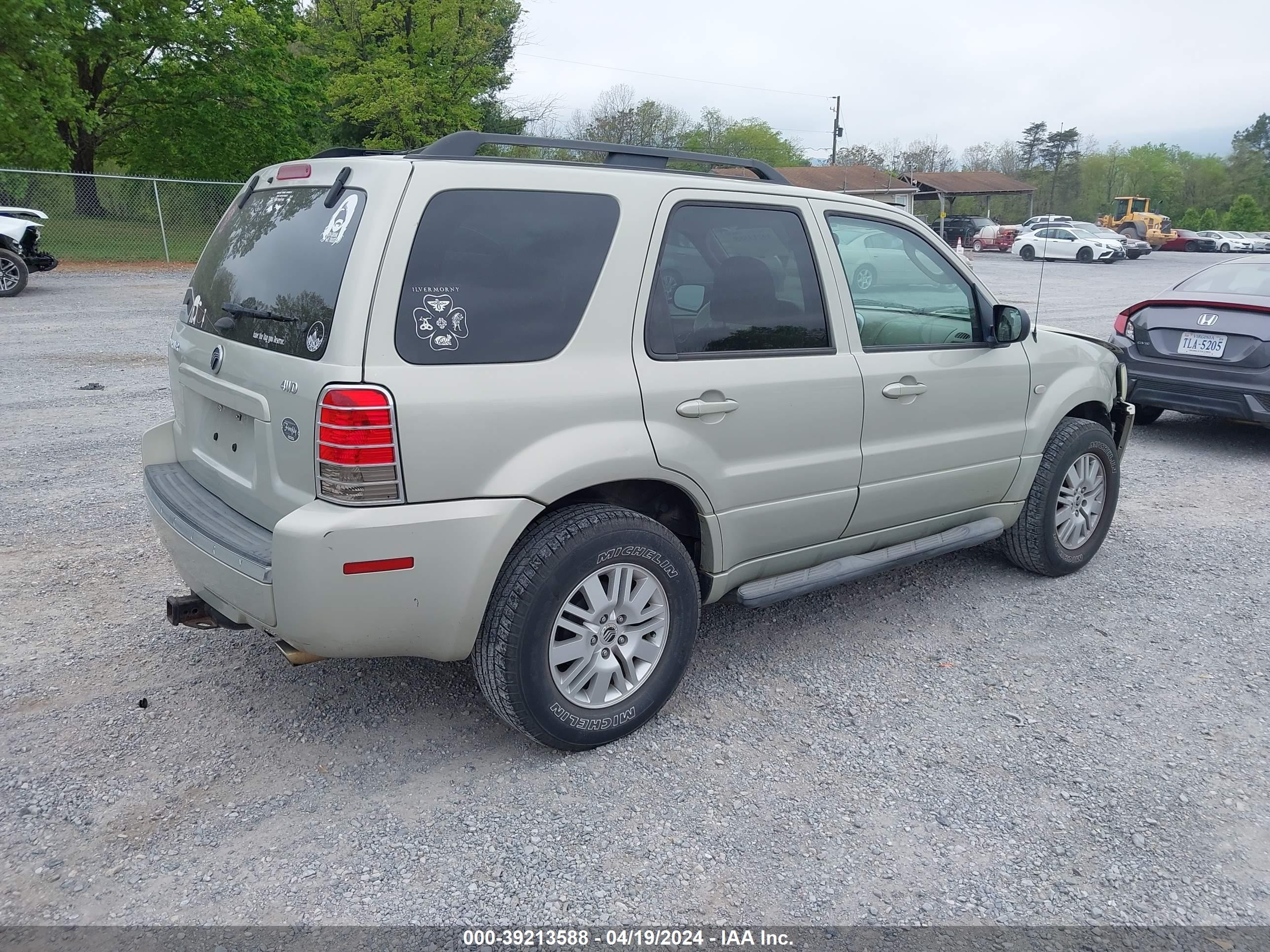 Photo 3 VIN: 4M2YU57Z55DJ28835 - MERCURY MARINER 