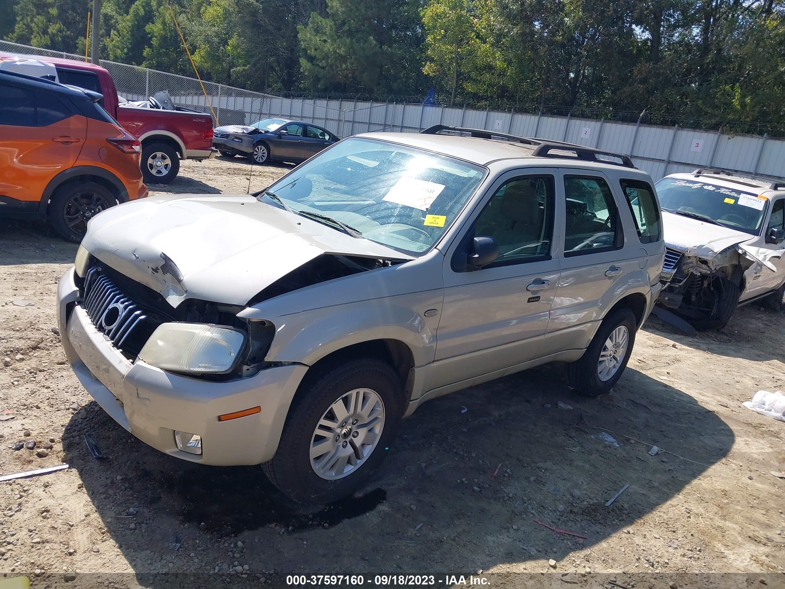 Photo 1 VIN: 4M2YU80Z27KJ16801 - MERCURY MARINER 