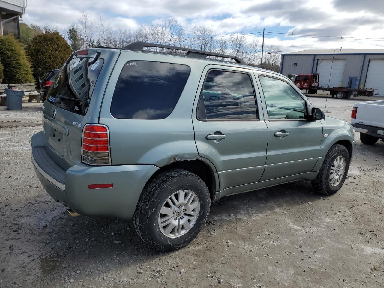 Photo 2 VIN: 4M2YU91107KJ03978 - MERCURY MARINER 