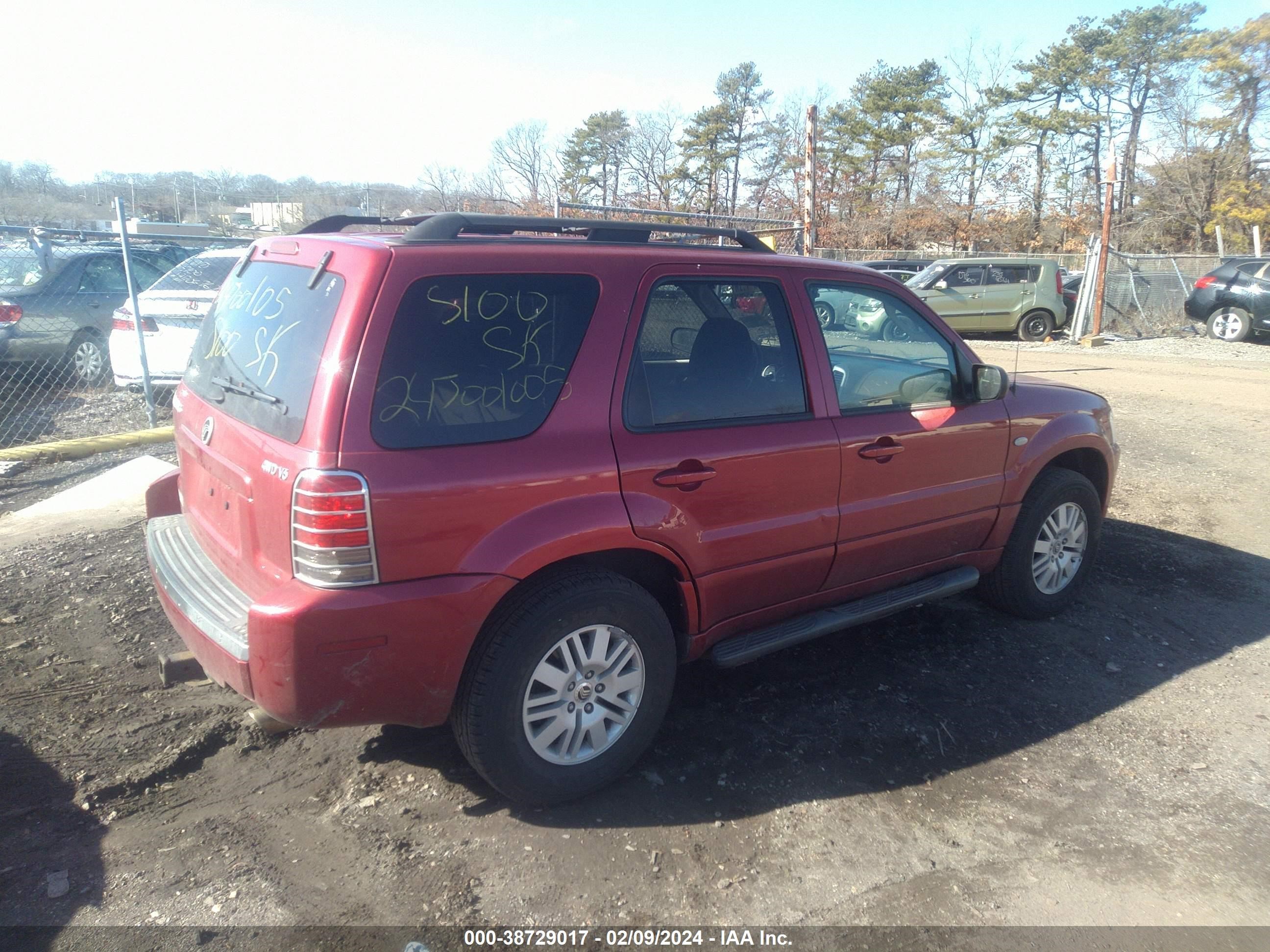 Photo 3 VIN: 4M2YU91157KJ09372 - MERCURY MARINER 