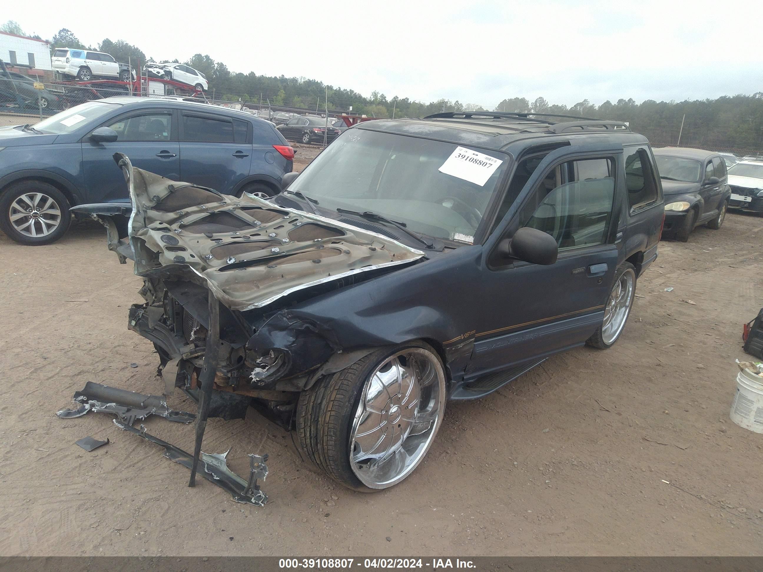 Photo 1 VIN: 4M2ZU52P3WUJ44740 - MERCURY MOUNTAINEER 