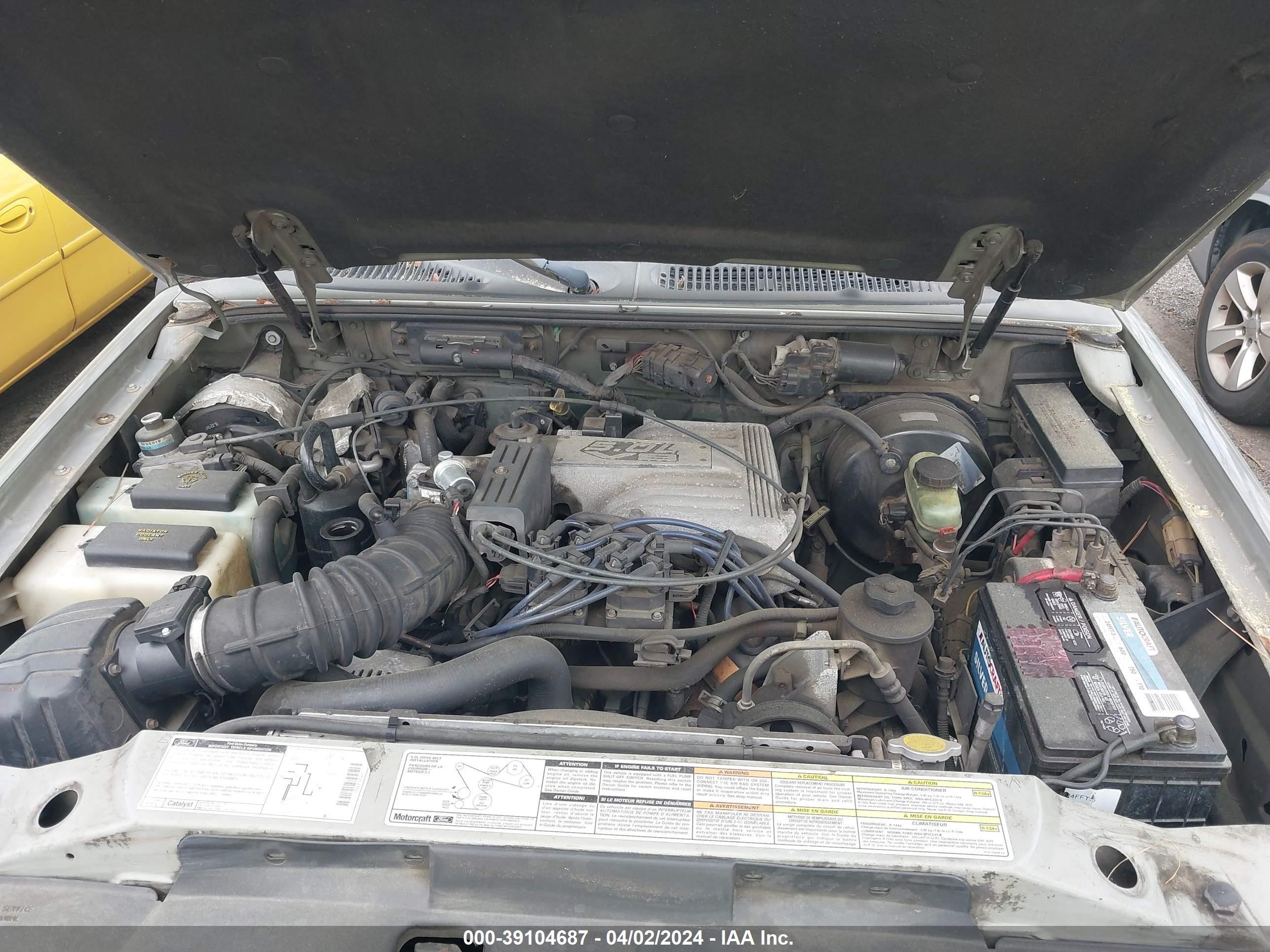 Photo 9 VIN: 4M2ZU52P3XUJ03445 - MERCURY MOUNTAINEER 