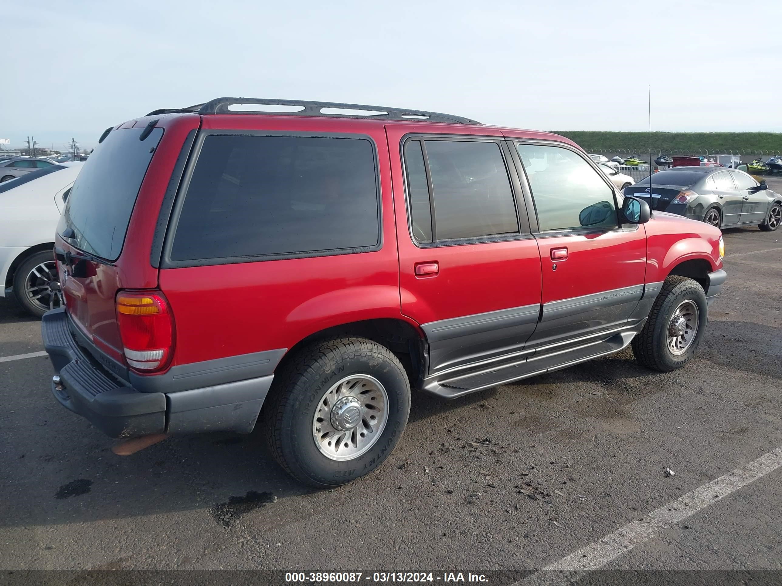 Photo 3 VIN: 4M2ZU54E6WUJ42296 - MERCURY MOUNTAINEER 