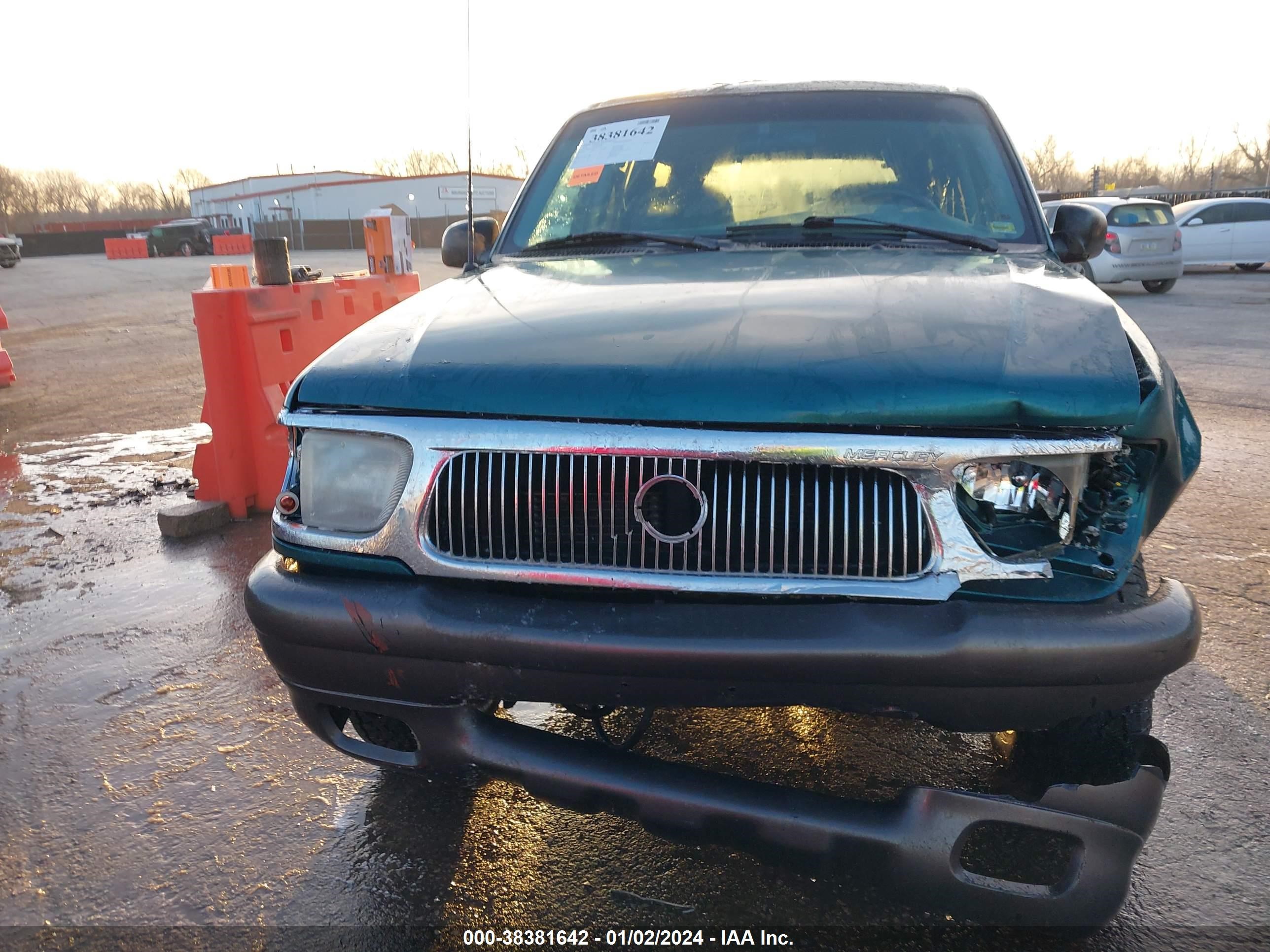 Photo 12 VIN: 4M2ZU55P1WUJ38415 - MERCURY MOUNTAINEER 