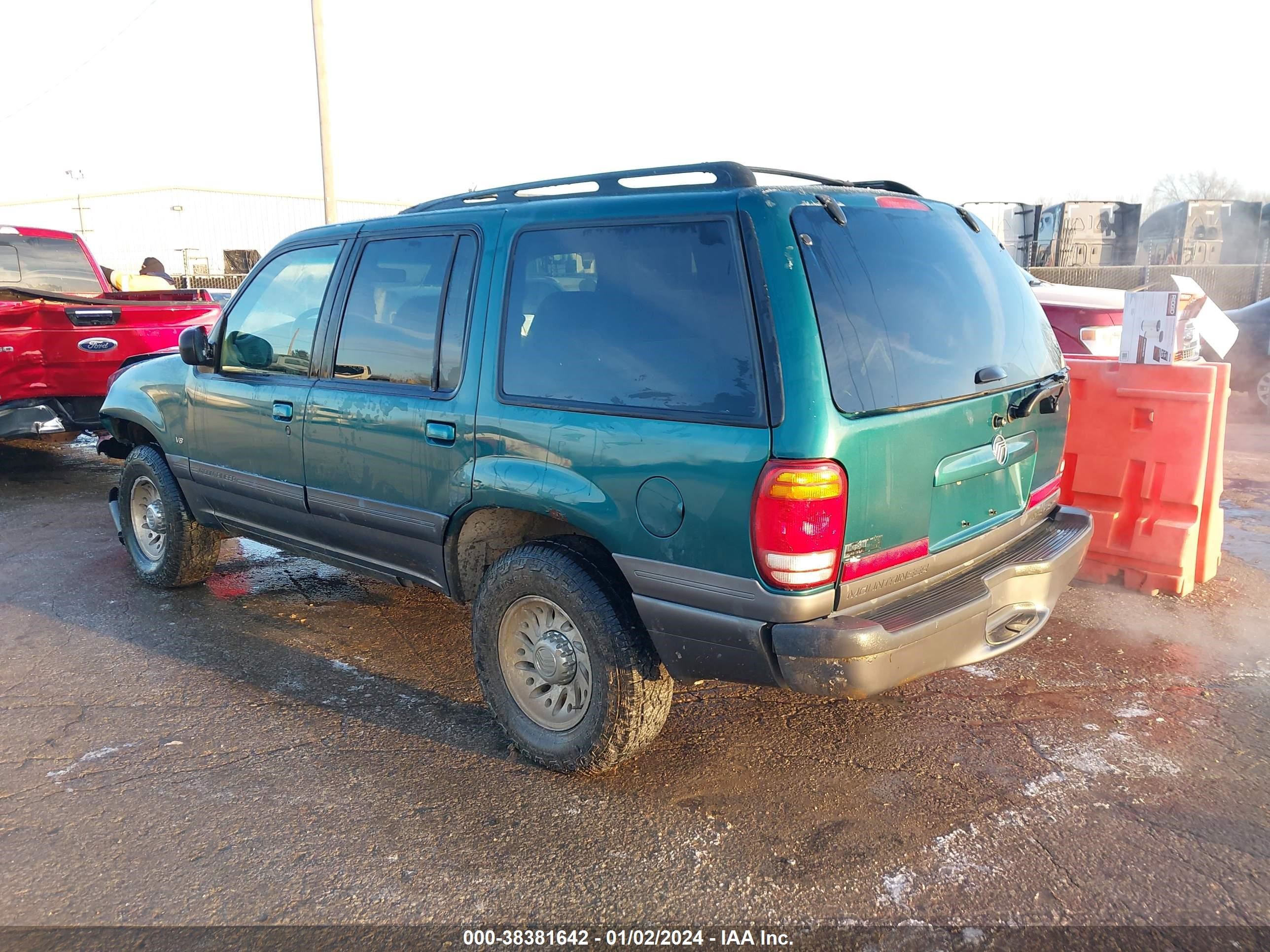 Photo 2 VIN: 4M2ZU55P1WUJ38415 - MERCURY MOUNTAINEER 