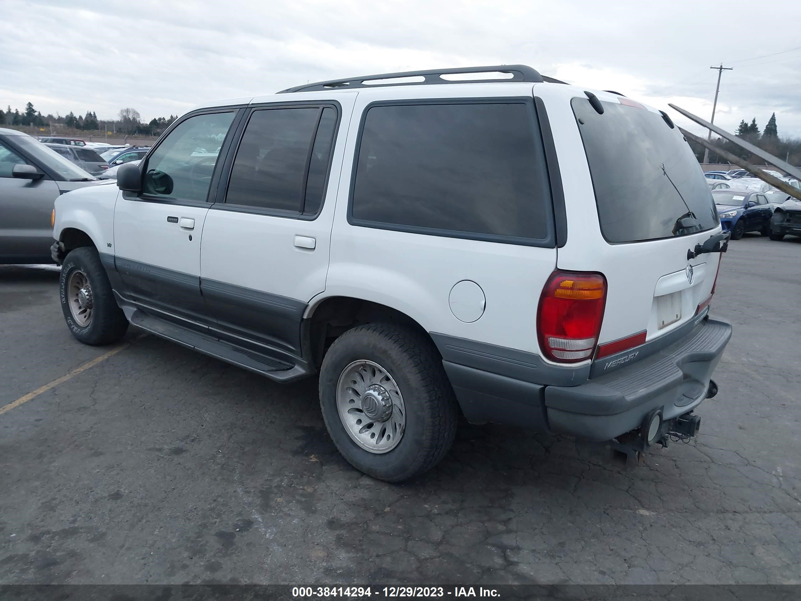 Photo 2 VIN: 4M2ZU55P2XUJ39882 - MERCURY MOUNTAINEER 