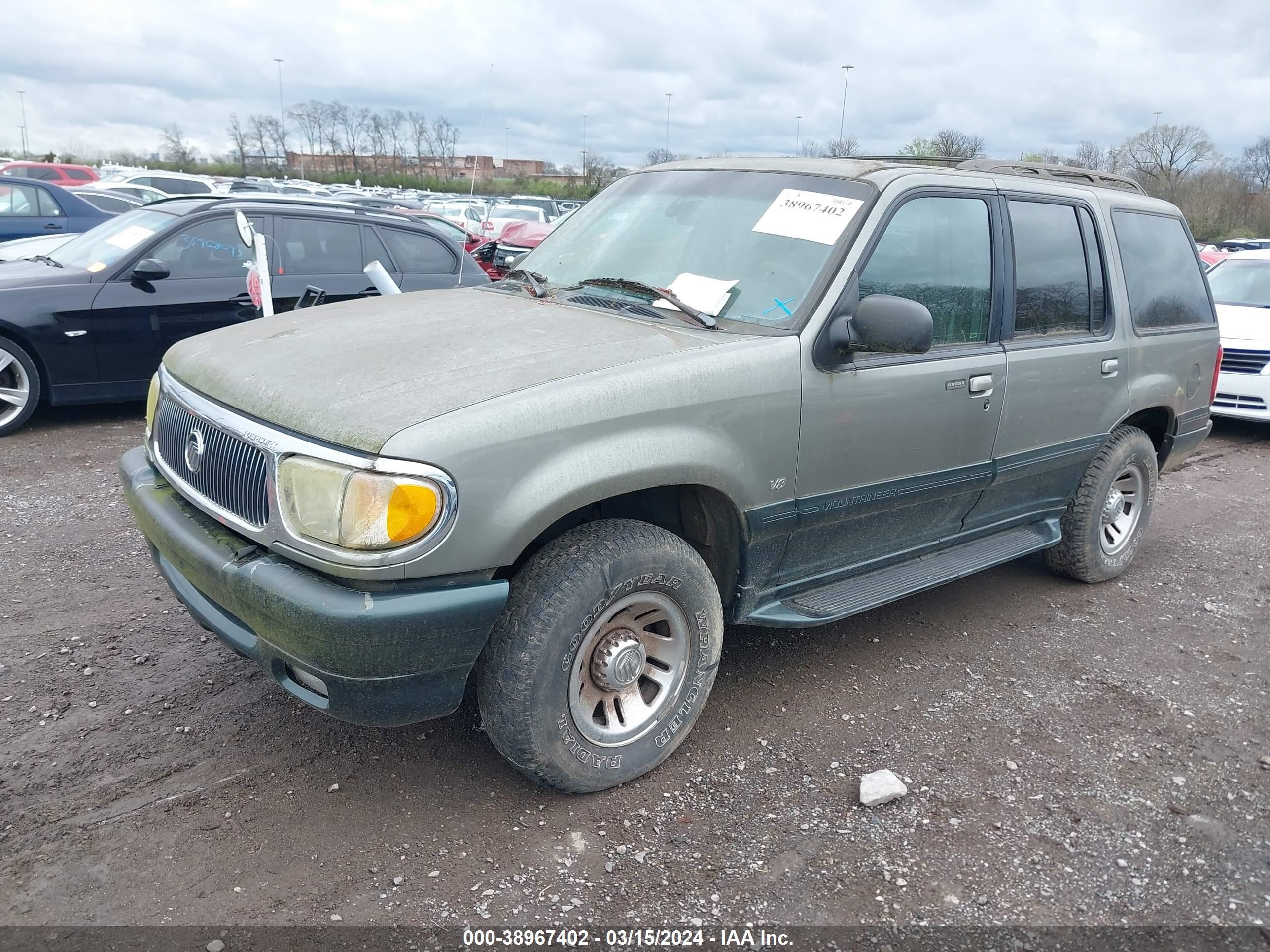 Photo 1 VIN: 4M2ZU55P4XUJ25062 - MERCURY MOUNTAINEER 