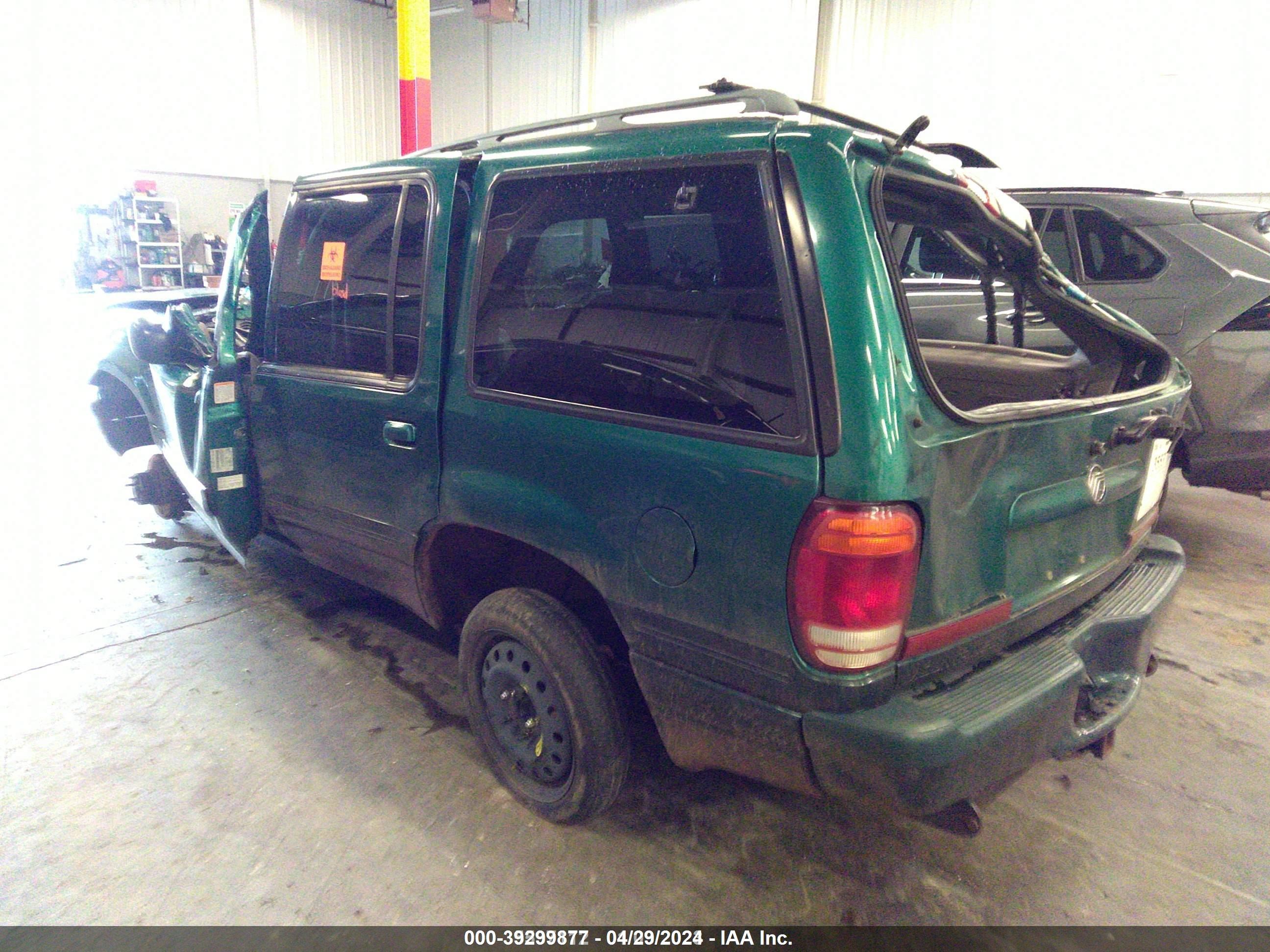 Photo 3 VIN: 4M2ZU55PXWUJ41023 - MERCURY MOUNTAINEER 