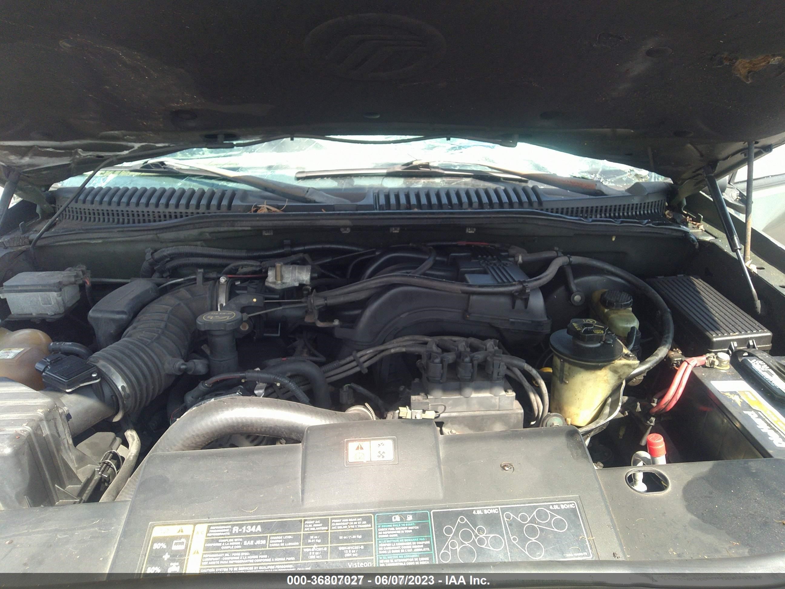 Photo 9 VIN: 4M2ZU66E32UJ23105 - MERCURY MOUNTAINEER 